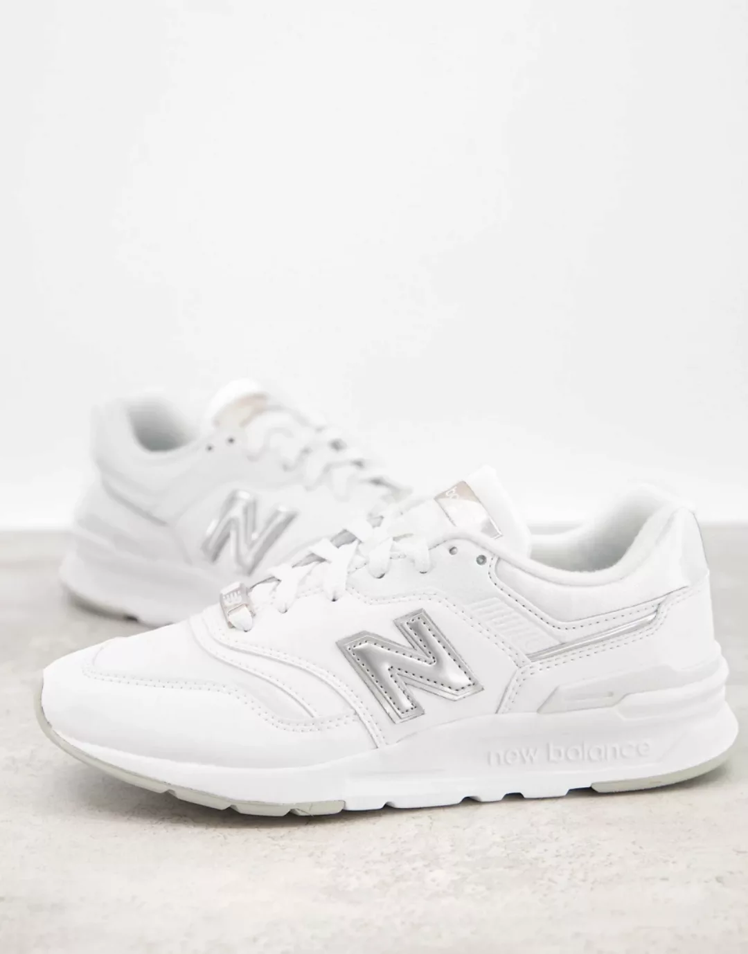 New Balance – 997H – Sneaker in Weiß/Silber günstig online kaufen