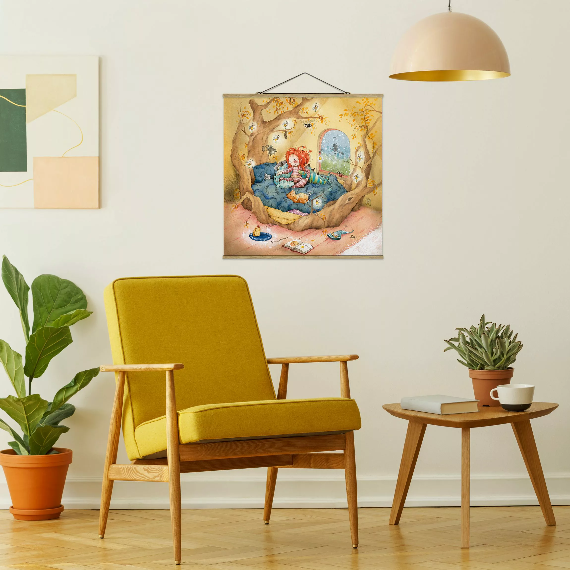 Stoffbild Kinderzimmer mit Posterleisten - Quadrat Frida kuschelt mit ihren günstig online kaufen