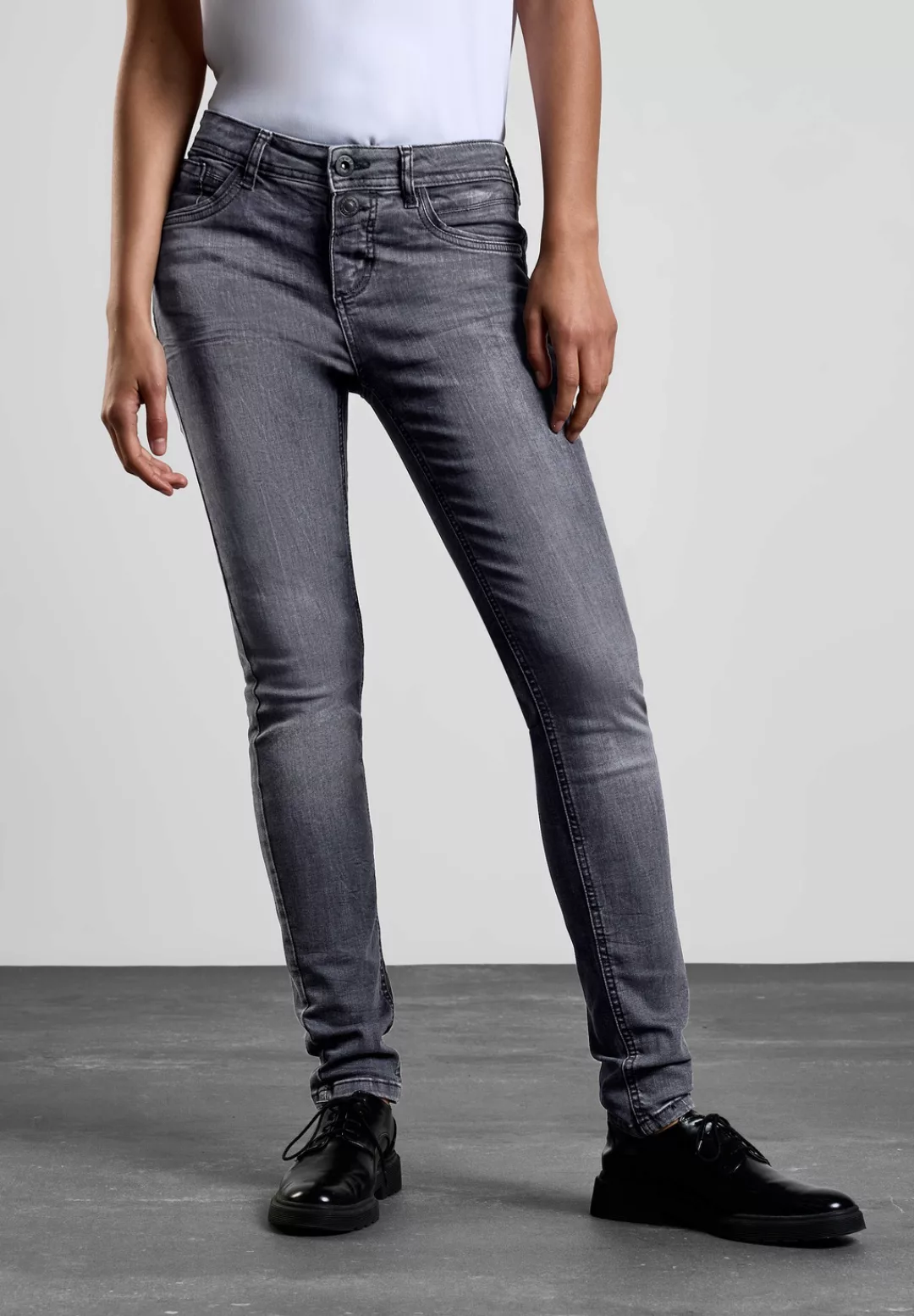 STREET ONE Gerade Jeans, Middle Waist günstig online kaufen