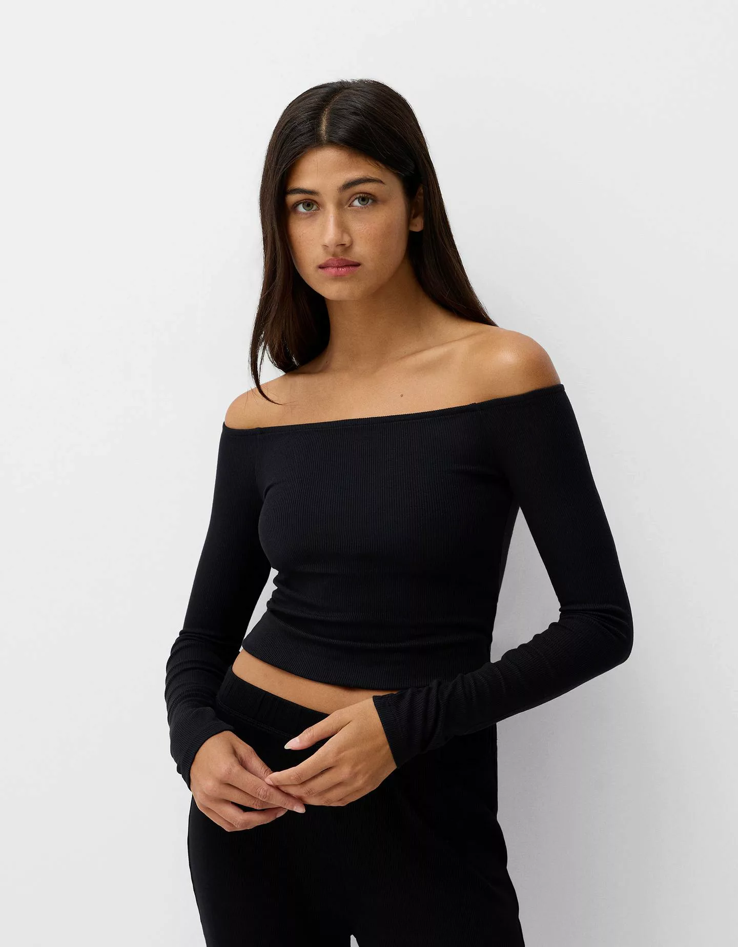 Bershka Shirt Mit Langen Ärmeln Und Carmen-Ausschnitt Damen L Schwarz günstig online kaufen