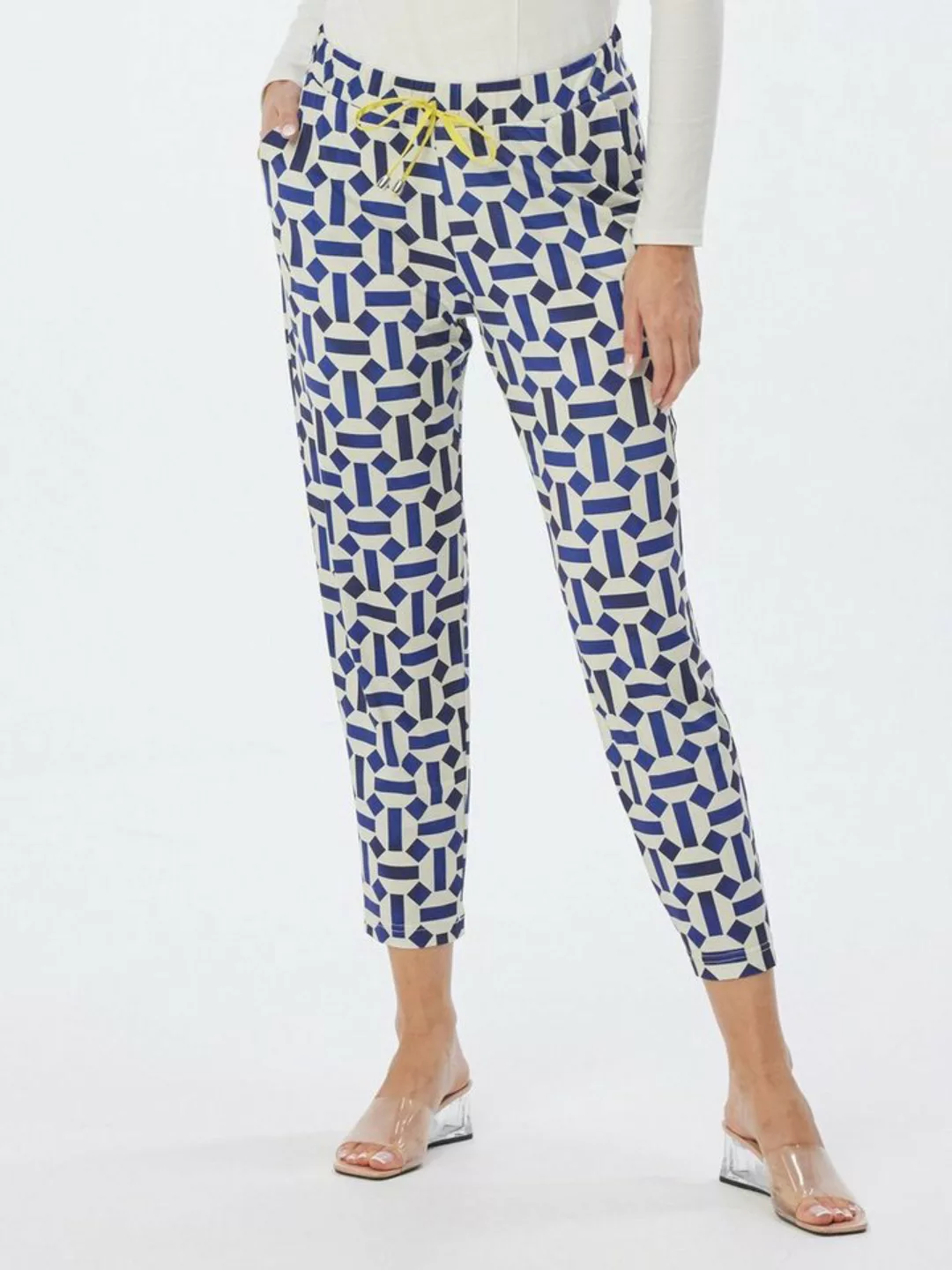 MONACO blue Stoffhose Sweathose figurumspielend mit Kaleidoskopprint günstig online kaufen