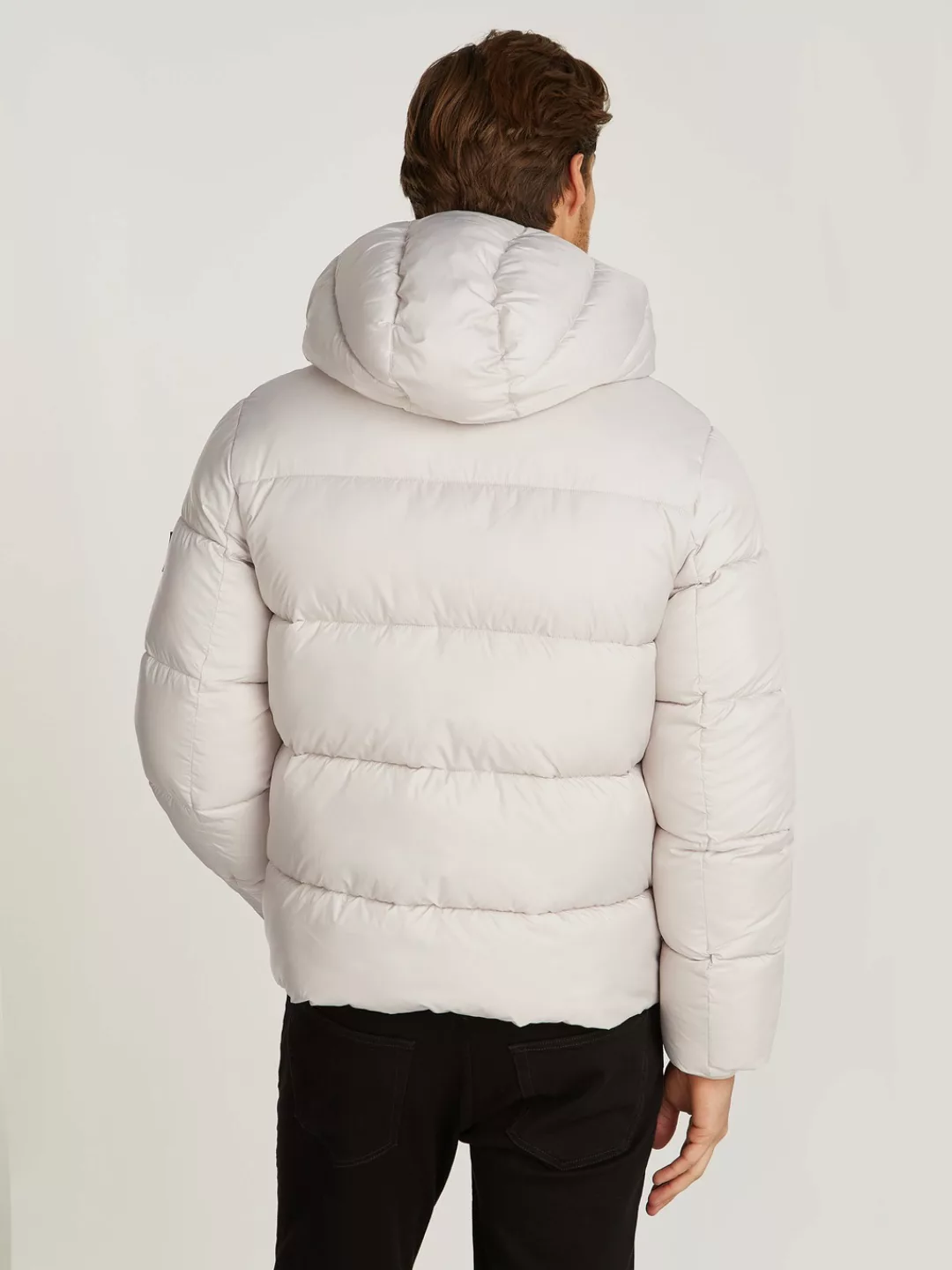 Calvin Klein Outdoorjacke HOODED QUILT PUFFER MW mit Logopatch günstig online kaufen