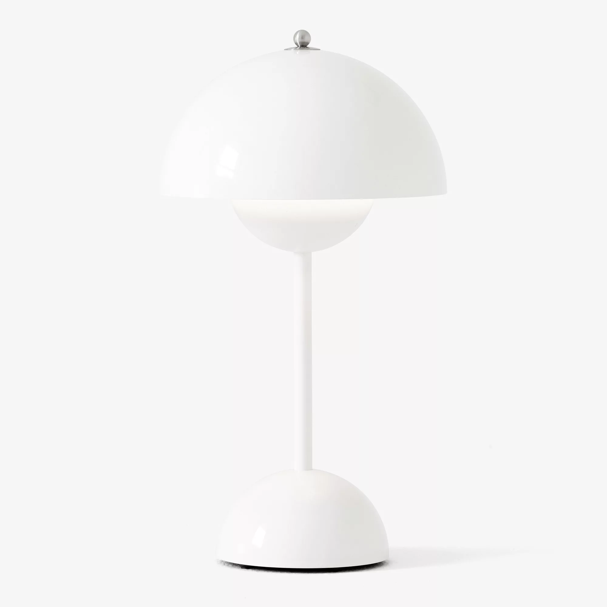 &Tradition - Flowerpot VP9 LED Tischleuchte mit Akku glänzend - weiß RAL 90 günstig online kaufen