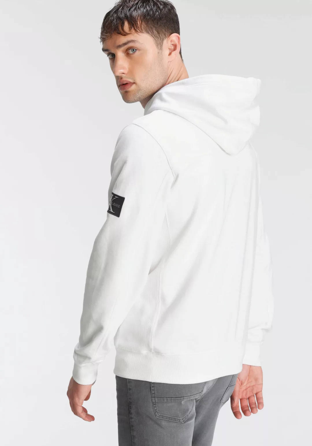 Calvin Klein Jeans Kapuzensweatshirt MONOGRAM SLEEVE BADGE HOODIE mit hochw günstig online kaufen