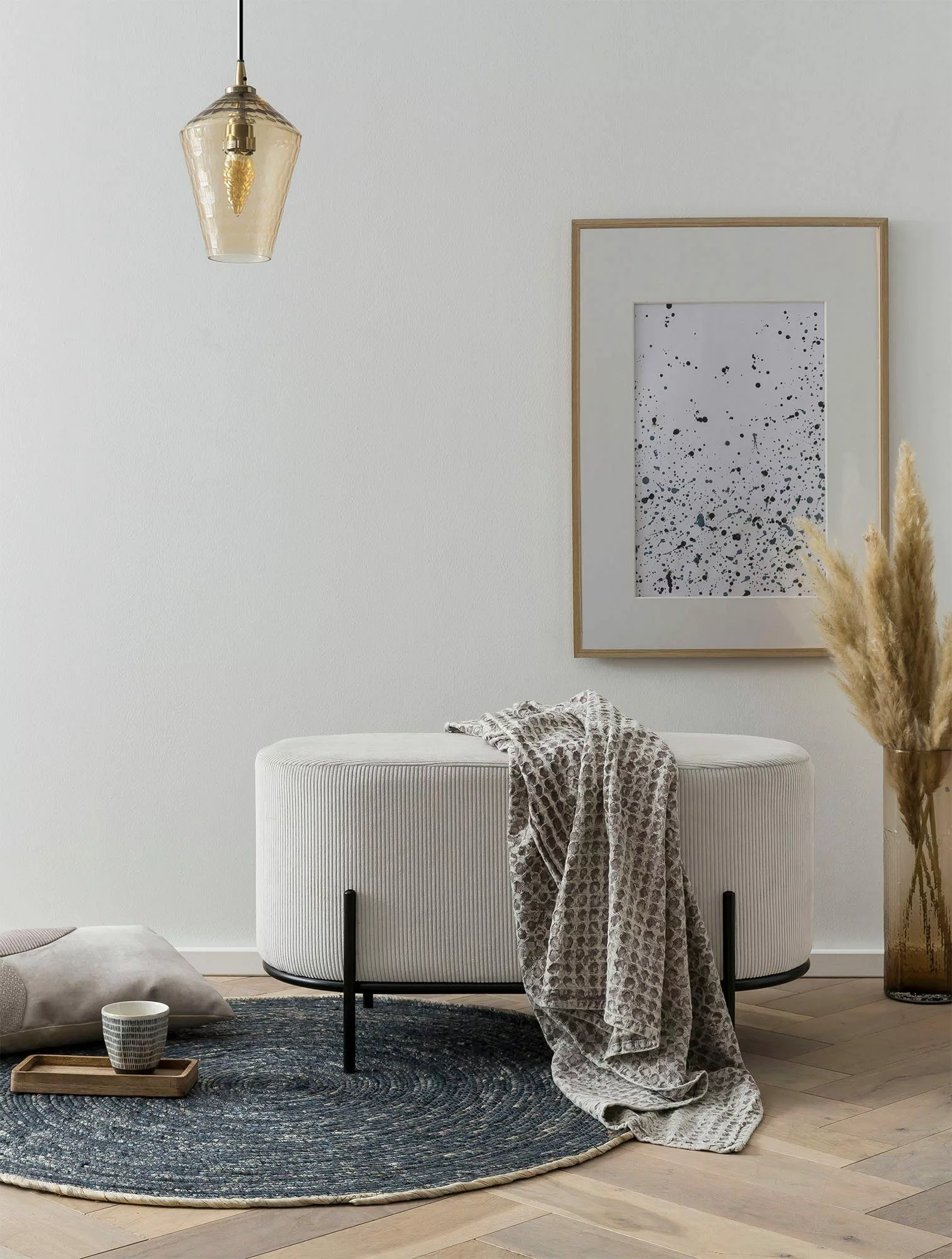 SalesFever Polsterhocker, mit Design-Gestell aus schwarzem Metall günstig online kaufen