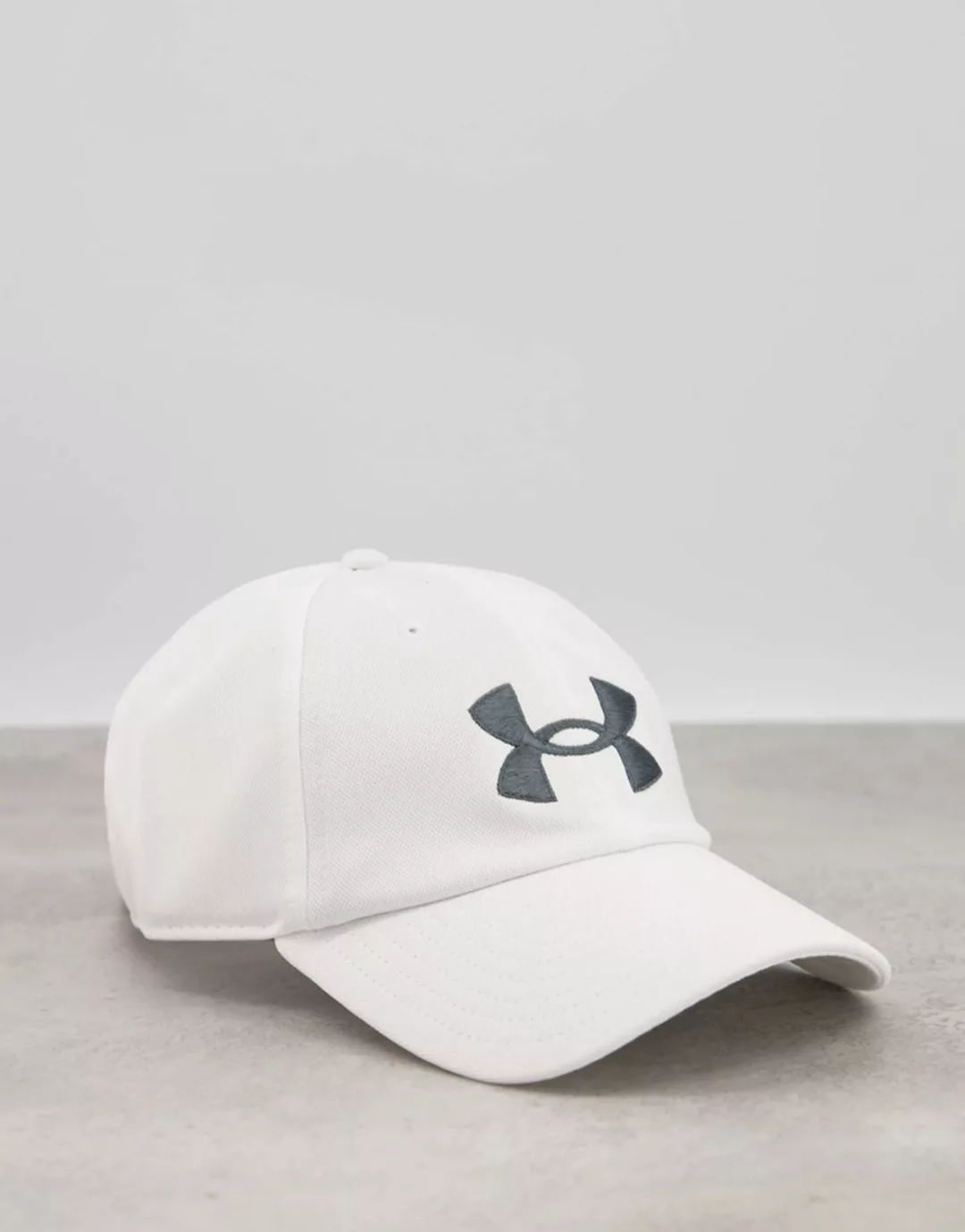 Under Armour – Training Blitzing – Verstellbare Kappe in Weiß günstig online kaufen