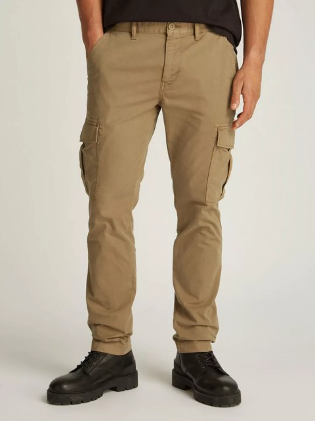 Tommy Jeans Cargohose TJM AUSTIN CARGO mit Logostickerei günstig online kaufen