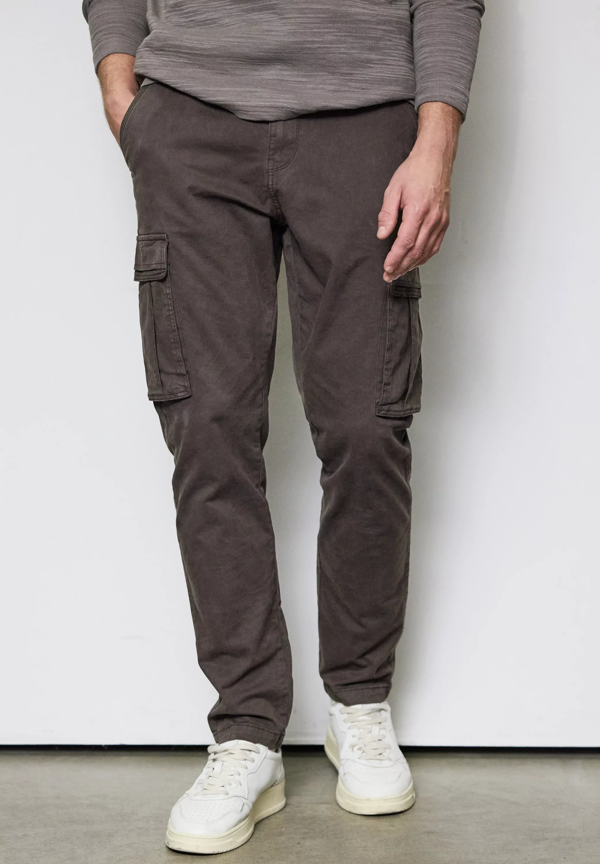 STREET ONE MEN Cargohose, aus Baumwolle mit Stretchanteil günstig online kaufen