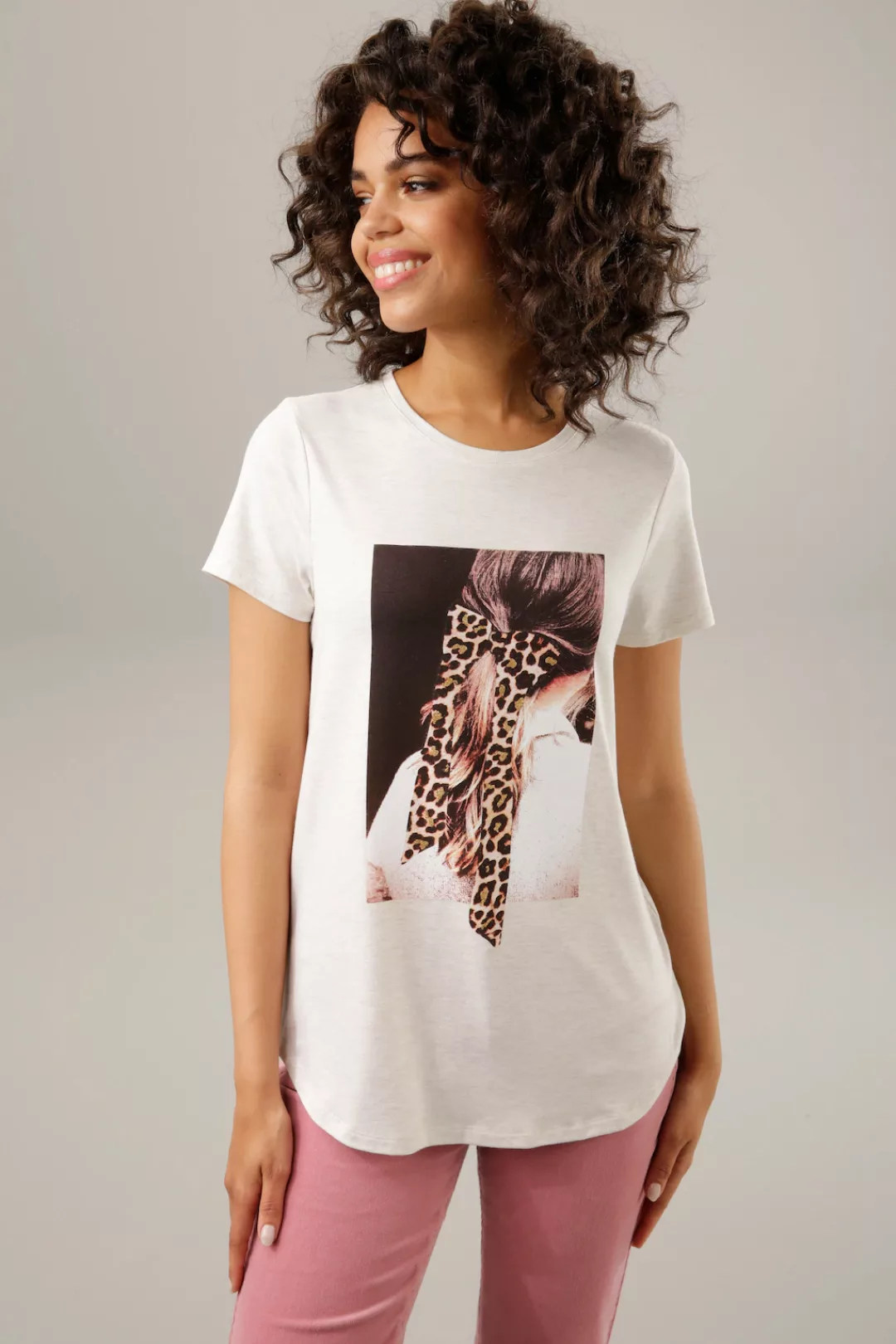Aniston CASUAL T-Shirt, mit Glitzer verziertem Frontdruck günstig online kaufen