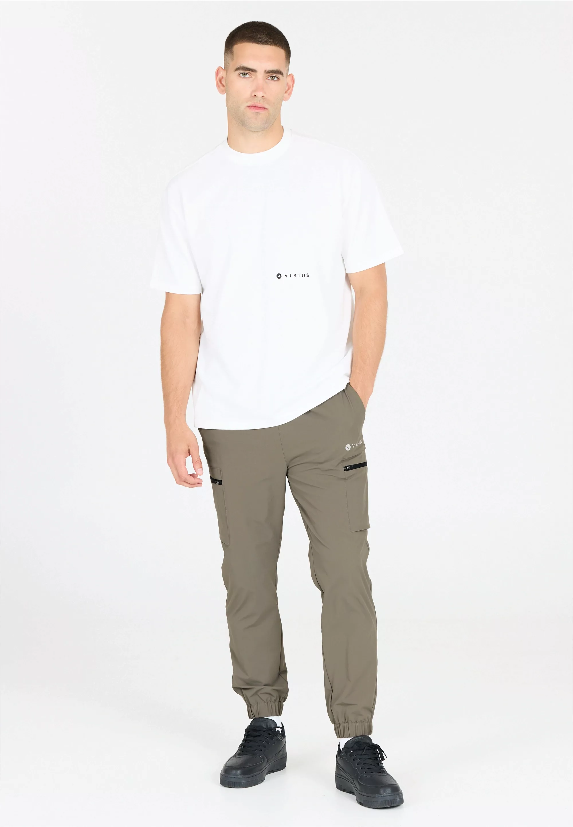Virtus Sweathose "Ayden", im funktionalen Cargo-Design günstig online kaufen