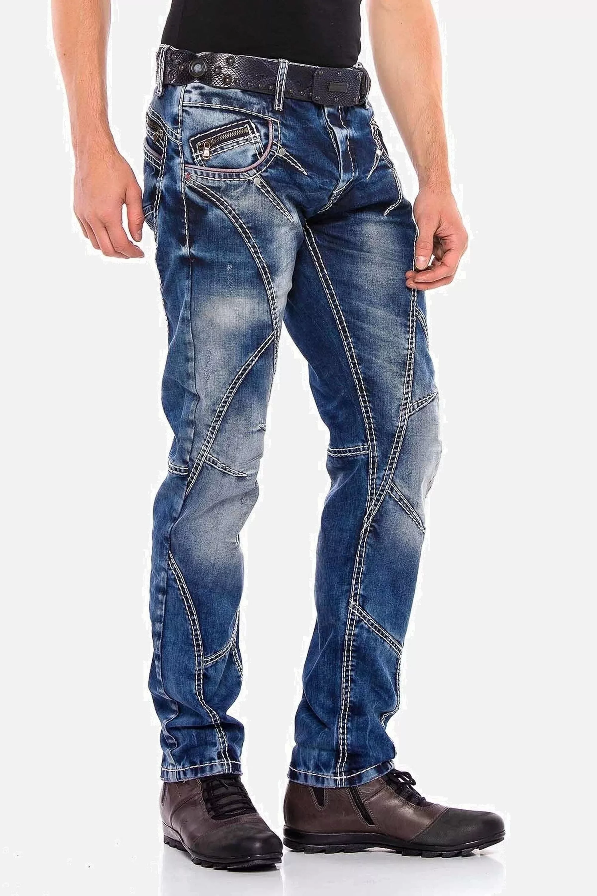 Cipo & Baxx Straight-Jeans "Jeans", mit trendigen Ziernähten, CD563 günstig online kaufen