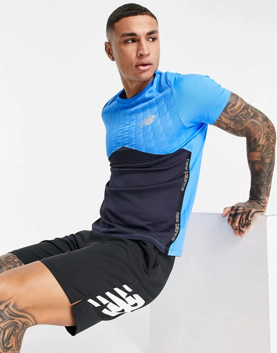 New Balance – Football – T-Shirt im Blockfarben-Design in Blau günstig online kaufen