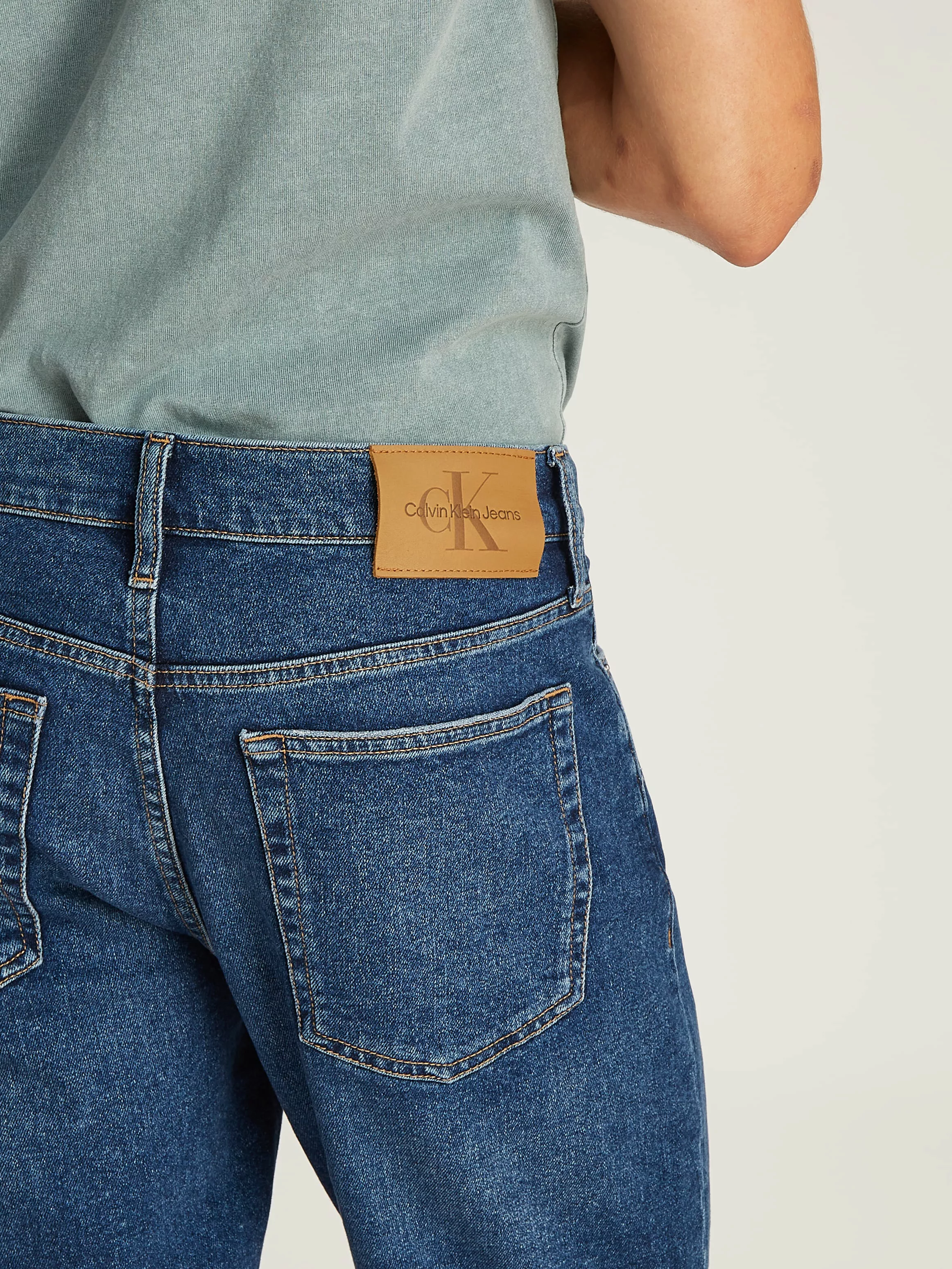 Calvin Klein Jeans Shorts "SLIM SHORT", mit Umschlagsaum günstig online kaufen