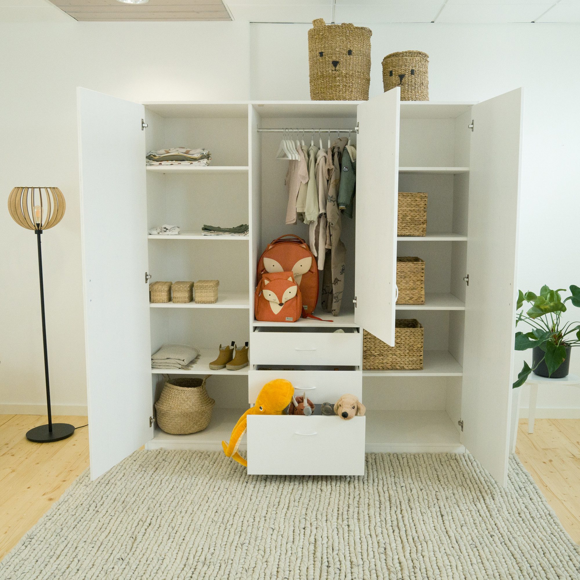 WOMONY Kleiderschrank / Schrank / mit günstig online kaufen