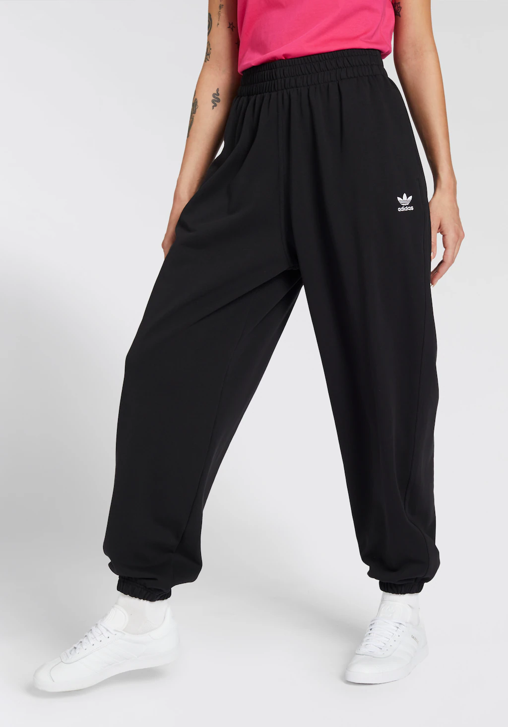 adidas Originals Sporthose "ESS BYFR JOGGER", (1 tlg.), Boyfriend Style, be günstig online kaufen