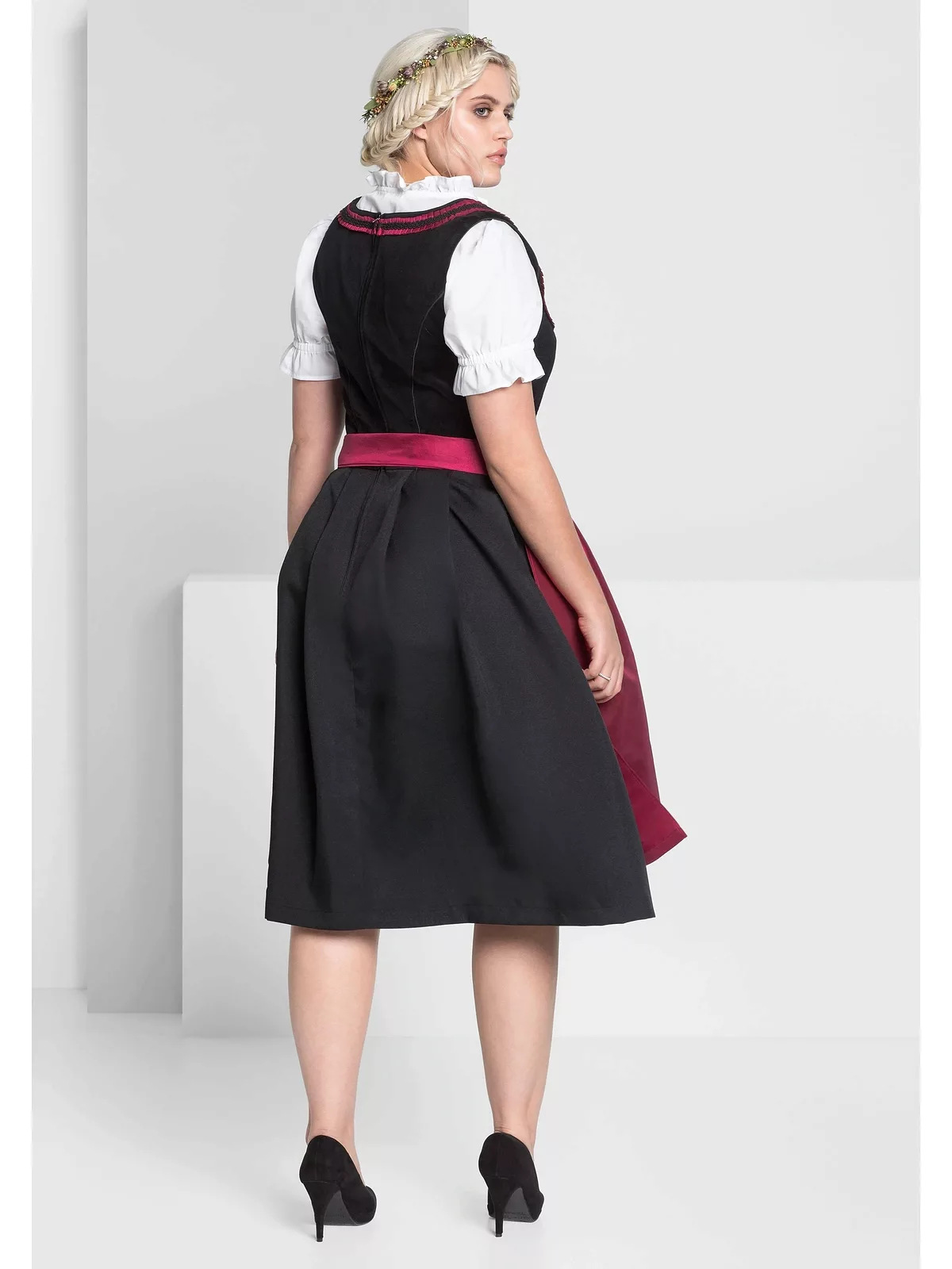 Sheego Dirndl "Große Größen", mit Schürze und Bluse 3tlg. günstig online kaufen