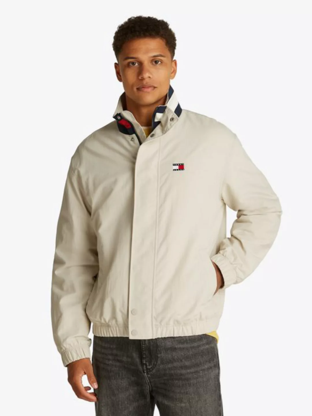 Tommy Jeans Allwetterjacke TJM DNA COLLAR ESS JACKET Mit Rundhalsausschnitt günstig online kaufen