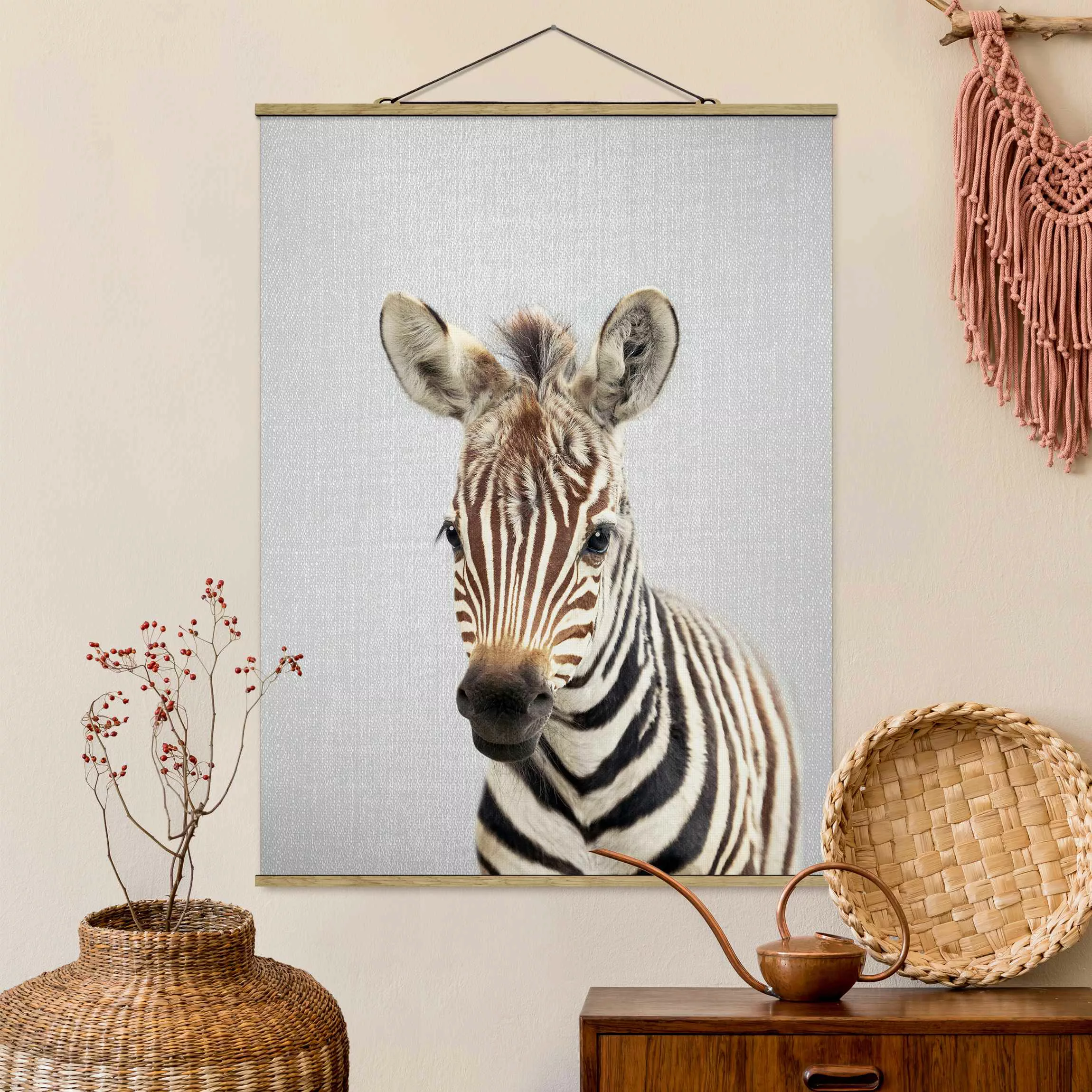 Stoffbild mit Posterleisten Baby Zebra Zoey günstig online kaufen