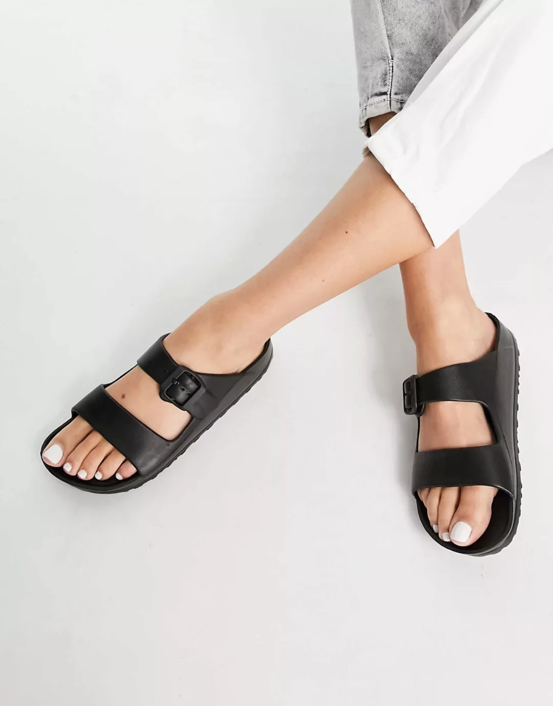 schuh – Tina – Slider-Sandalen in Schwarz günstig online kaufen