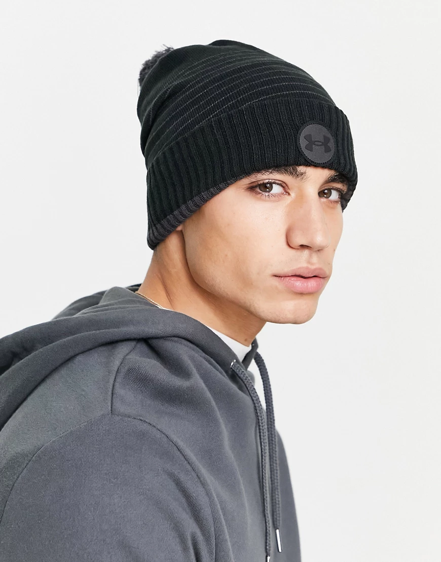 Under Armour – Halftime – Fleece-Mütze in Schwarz mit Bommel günstig online kaufen