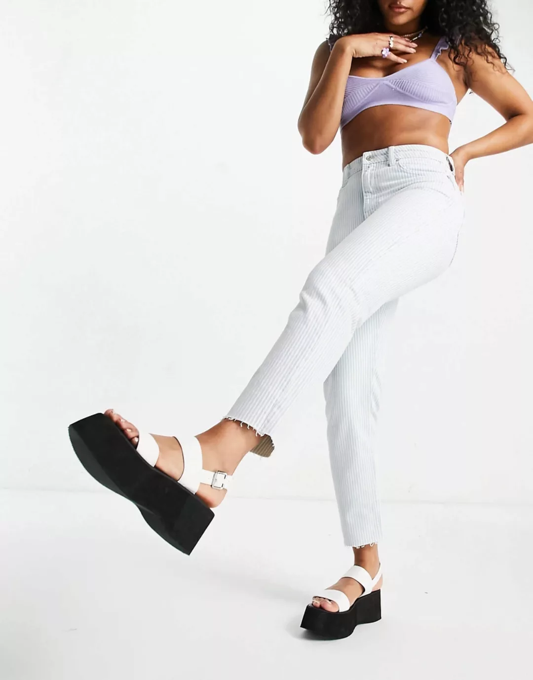 Topshop – Gestreifte Jeans mit geradem Schnitt in Blau günstig online kaufen