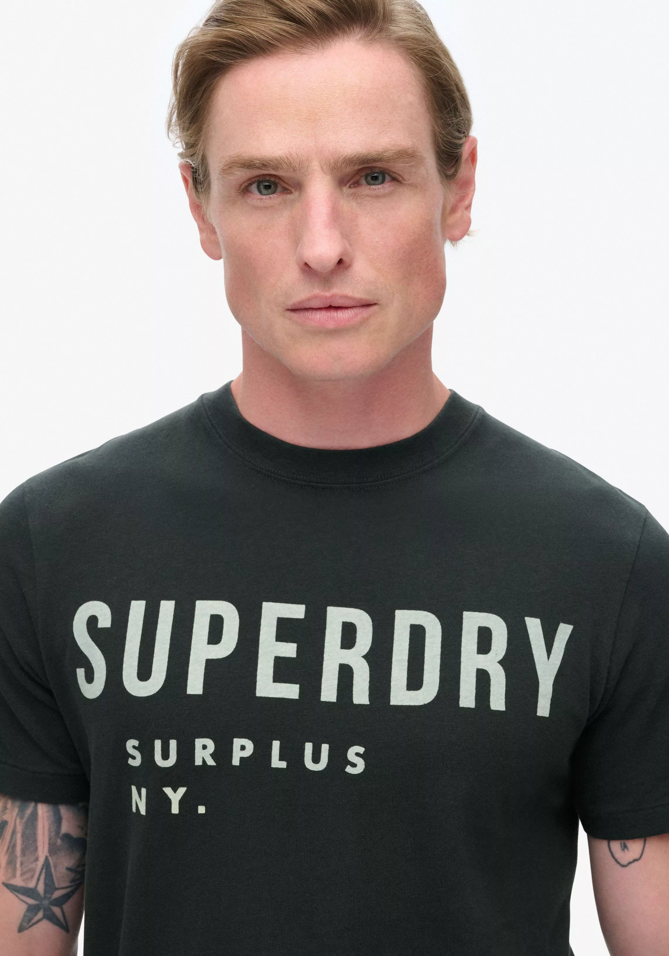 Superdry Rundhalsshirt SURPLUS GRAPHIC TSHIRT günstig online kaufen