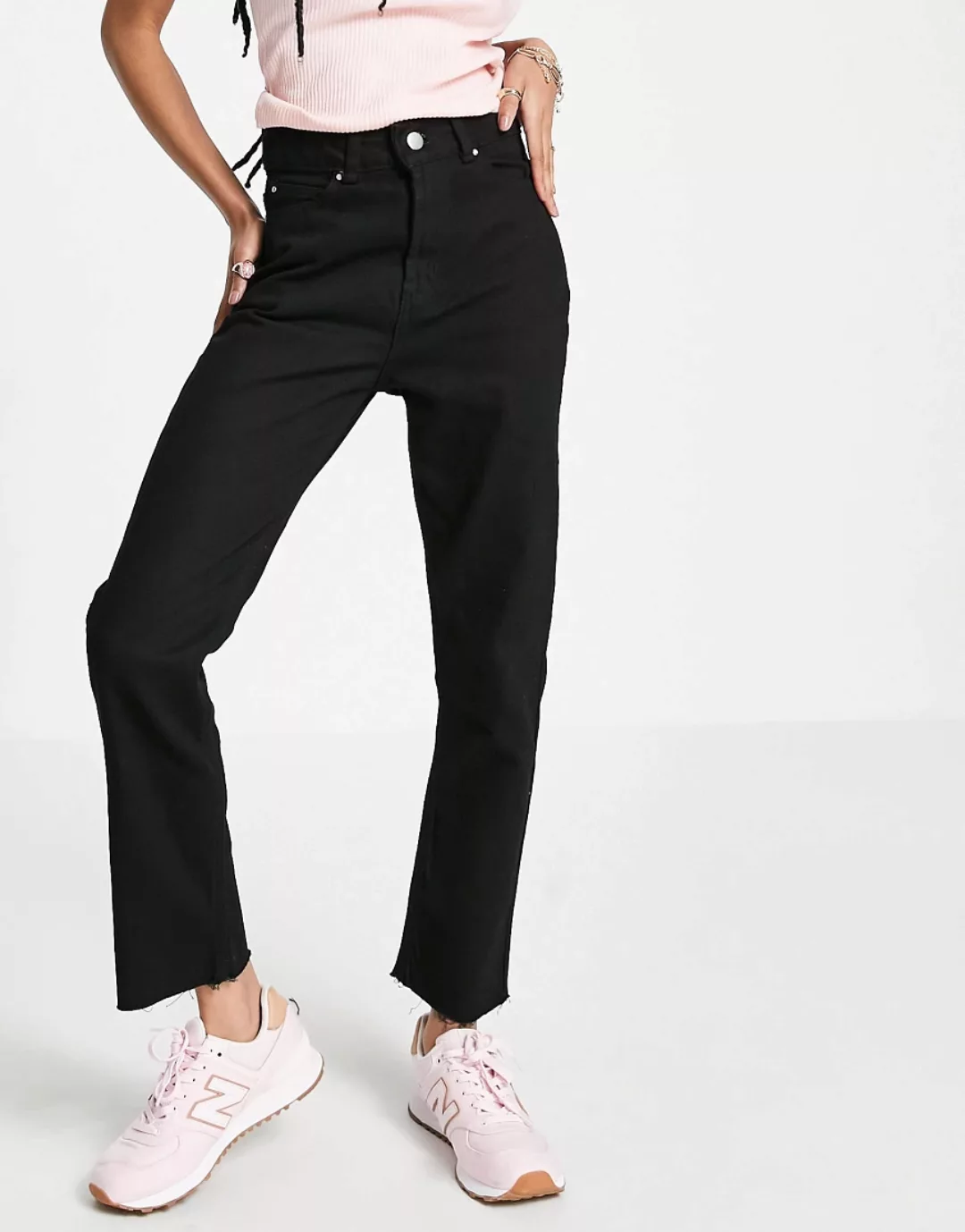 Brave Soul – Fran – Mom-Jeans mit geradem Schnitt in Schwarz günstig online kaufen