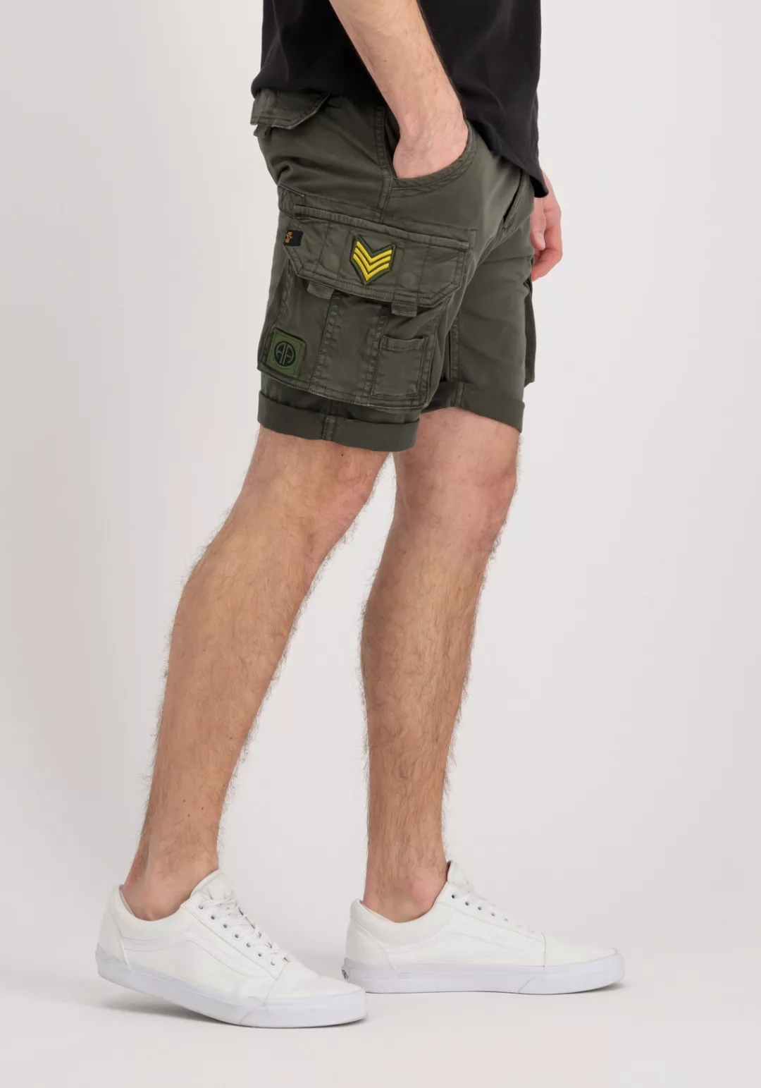 Alpha Industries Shorts "ALPHA INDUSTRIES Men - Shorts Crew Short Patch" günstig online kaufen