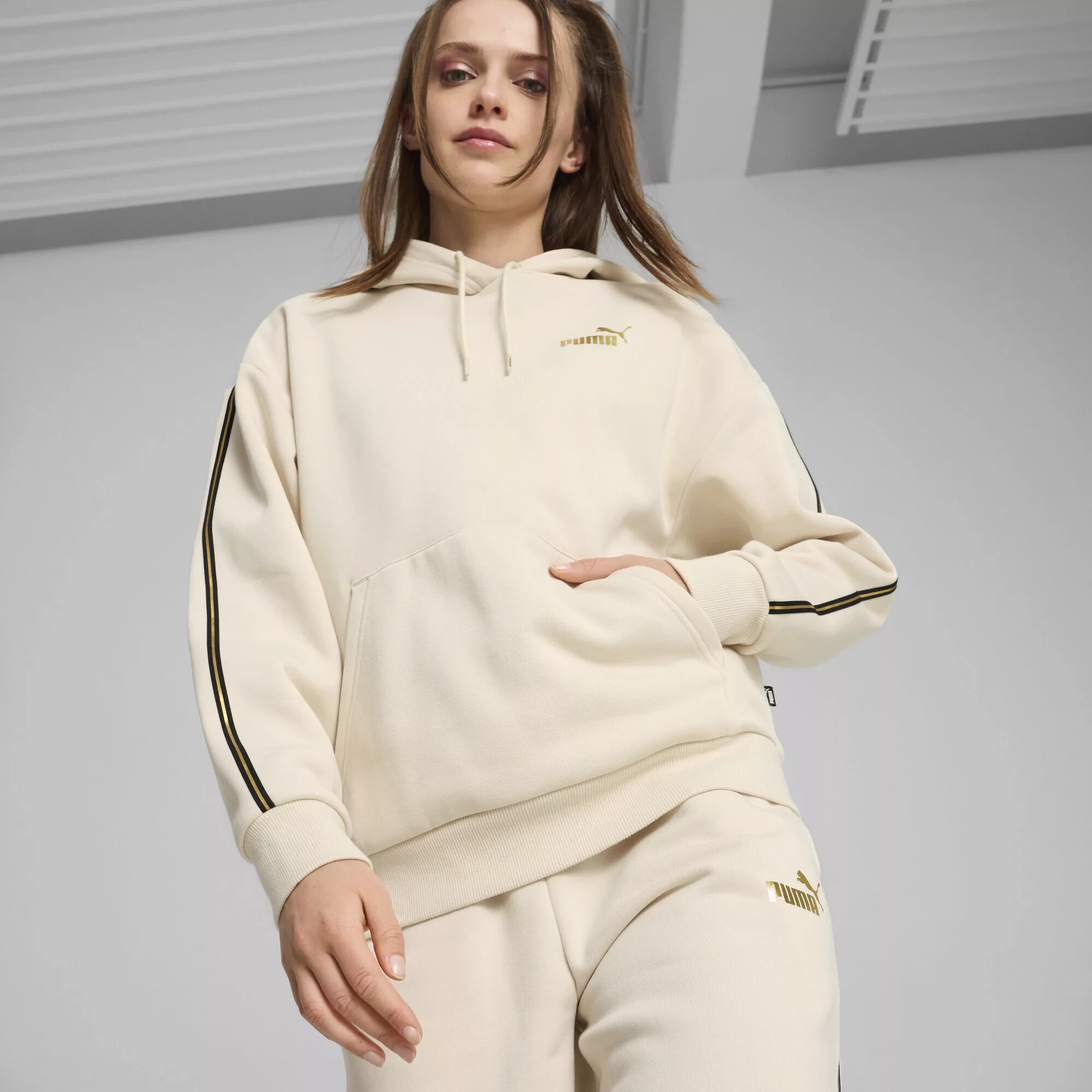 PUMA Hoodie "ESS TAPE MINIMAL GOLD Hoodie Damen" günstig online kaufen