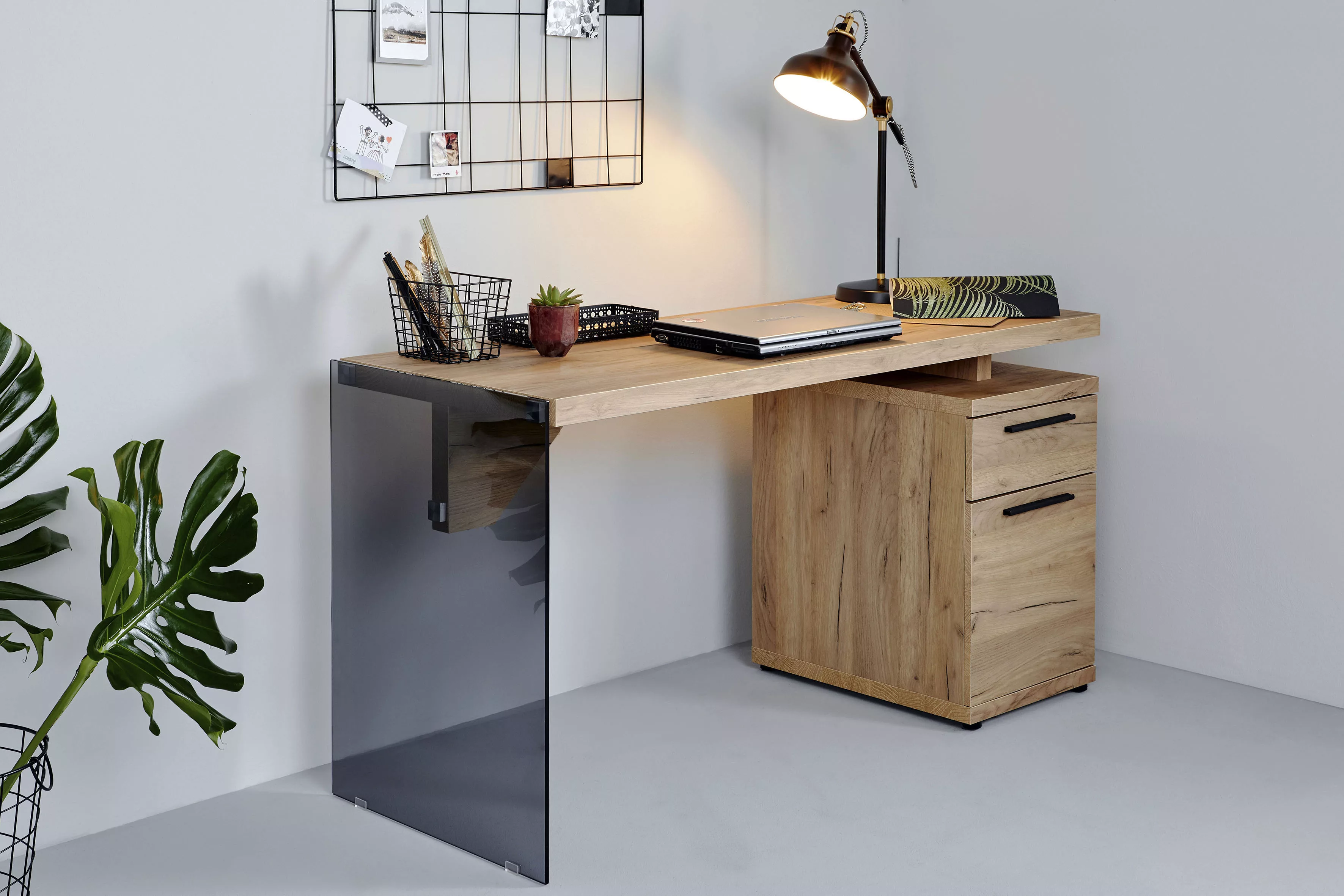 Jahnke Schreibtisch "LUX", wechselseitig montierbar, Seitenteil aus ESG Sic günstig online kaufen