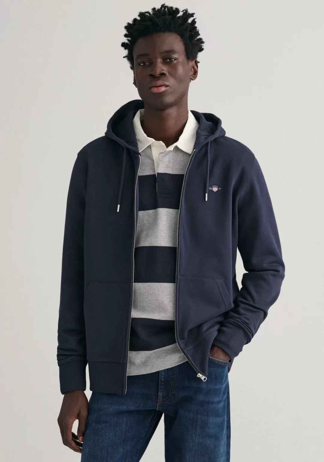 Gant Kapuzensweatjacke "REG SHIELD FULL ZIP HOODIE", mit Logostickerei auf günstig online kaufen