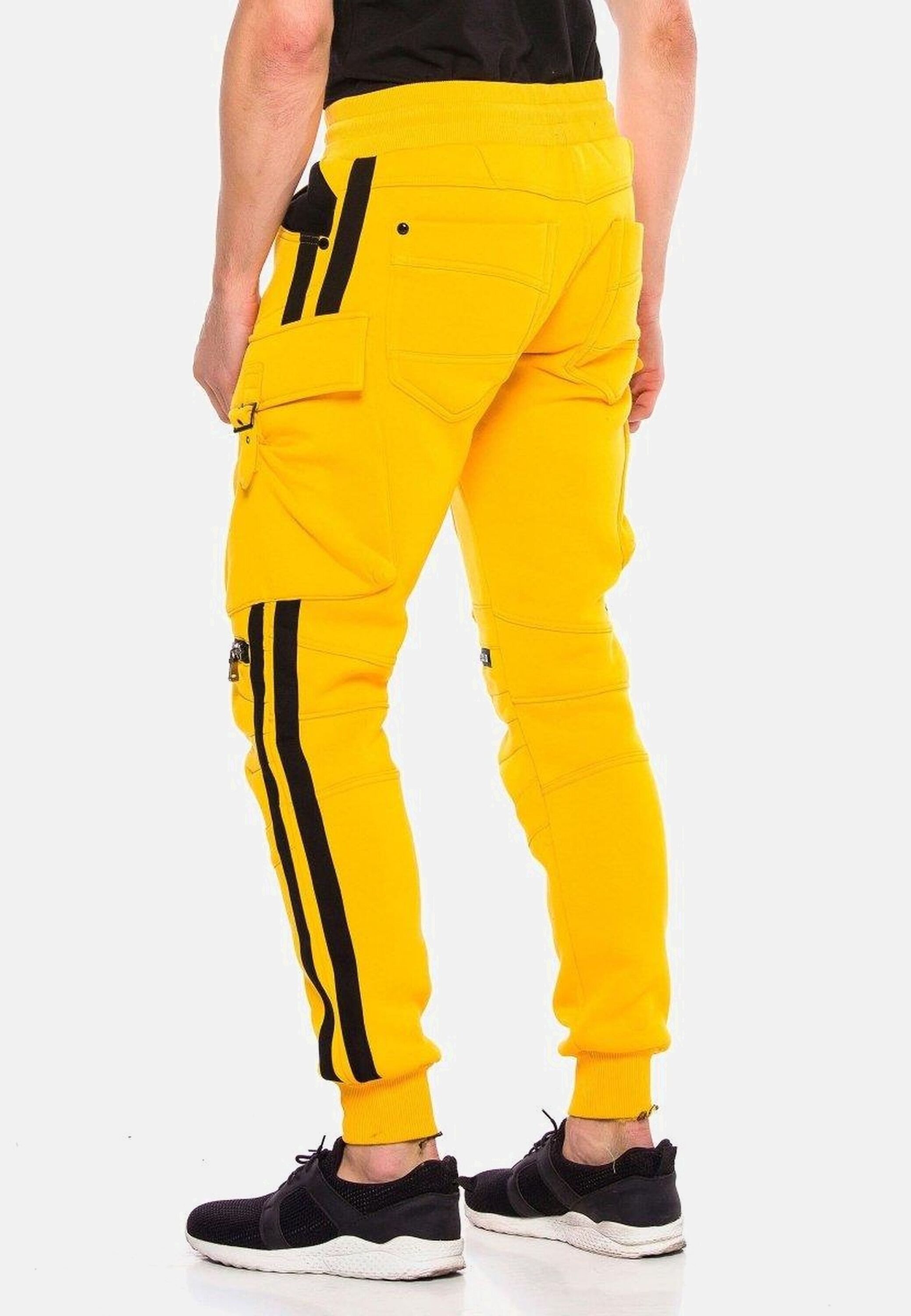 Cipo & Baxx Trainingshose "HOMEWEAR", im sportlichen Look, CR125 günstig online kaufen