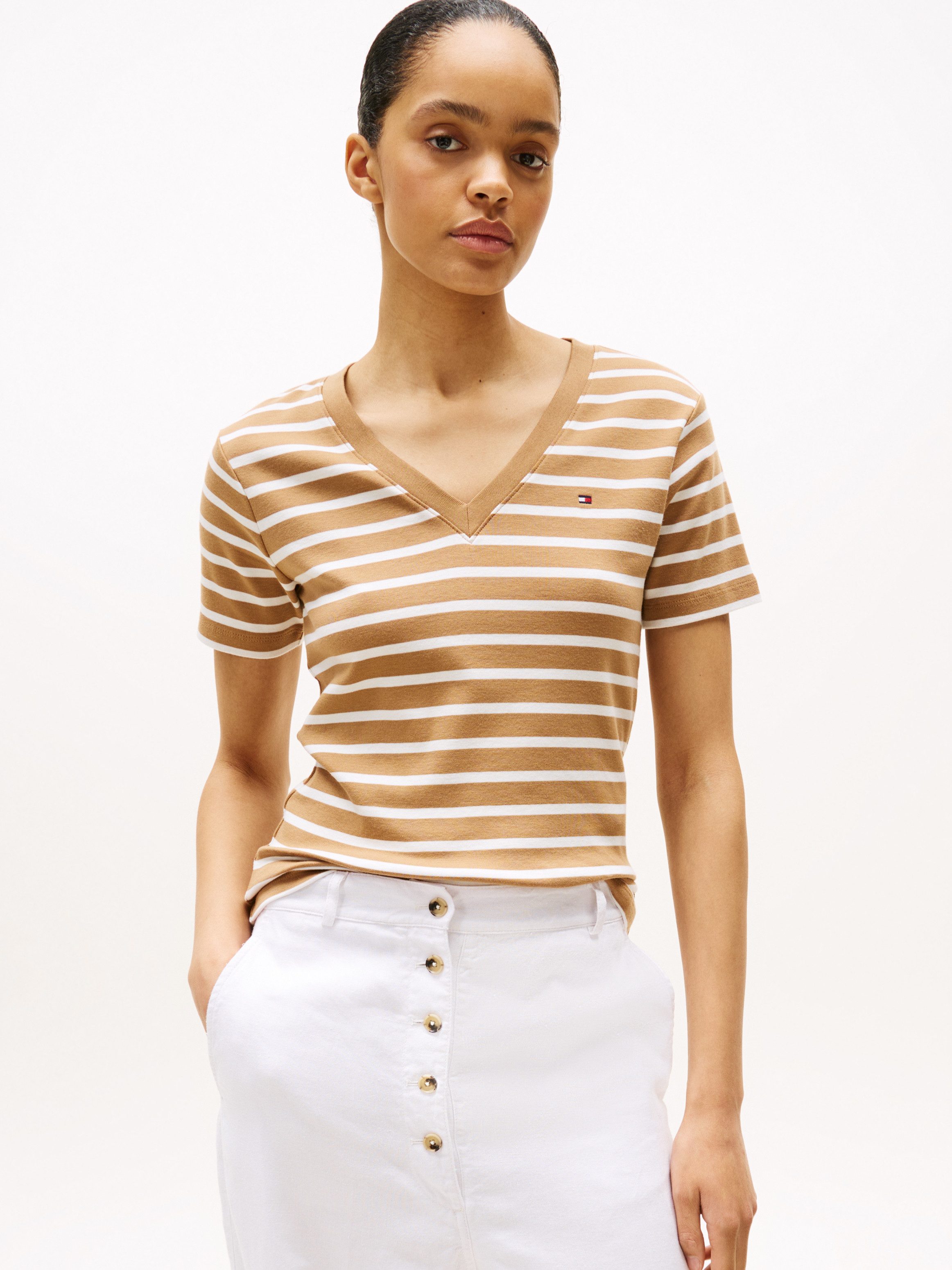 Tommy Hilfiger T-Shirt "SLIM CODY V-NK SS mit V-Ausschnitt und Streifen", g günstig online kaufen