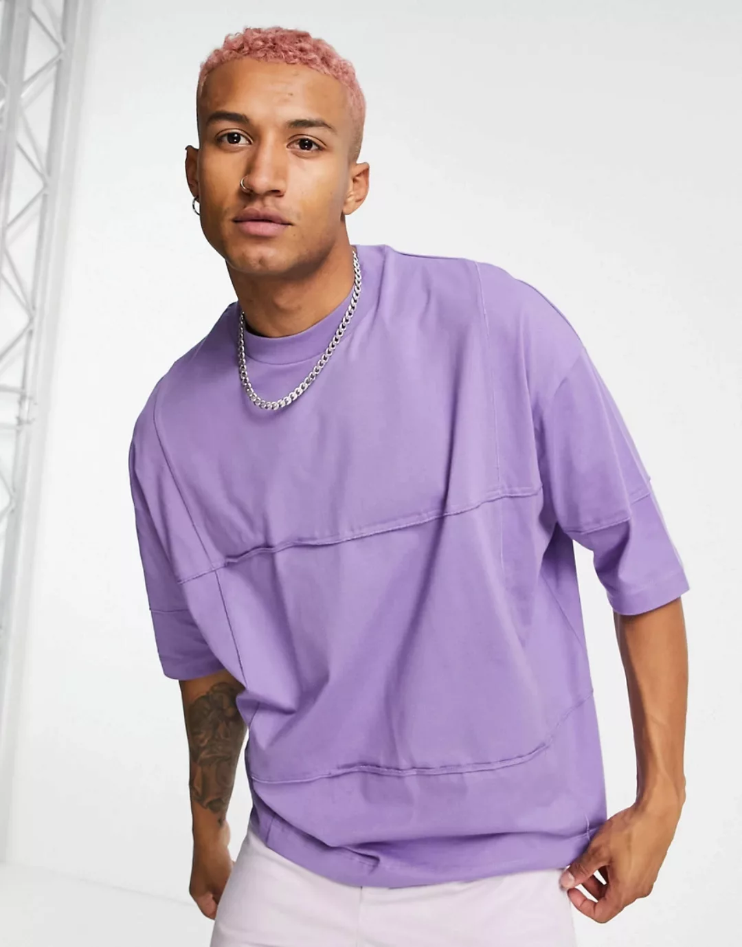ASOS DESIGN – Kurzärmliges Oversize-T-Shirt mit Ziernähten in Violett-Lila günstig online kaufen
