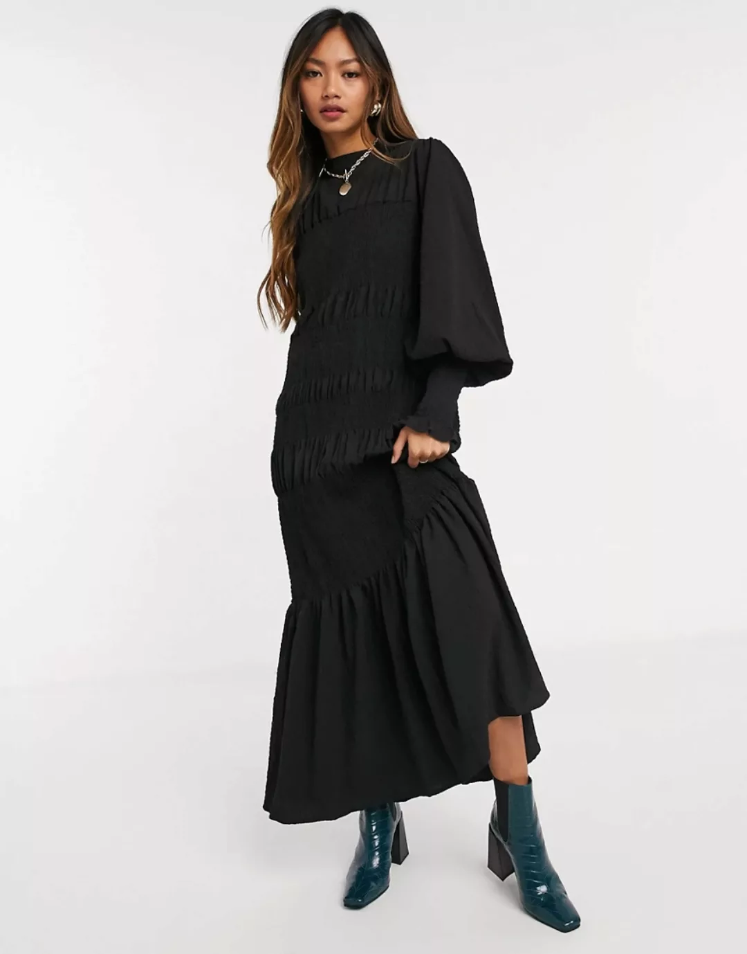 ASOS DESIGN – Schwarzes Midikleid mit gekräuseltem Schößchensaum günstig online kaufen