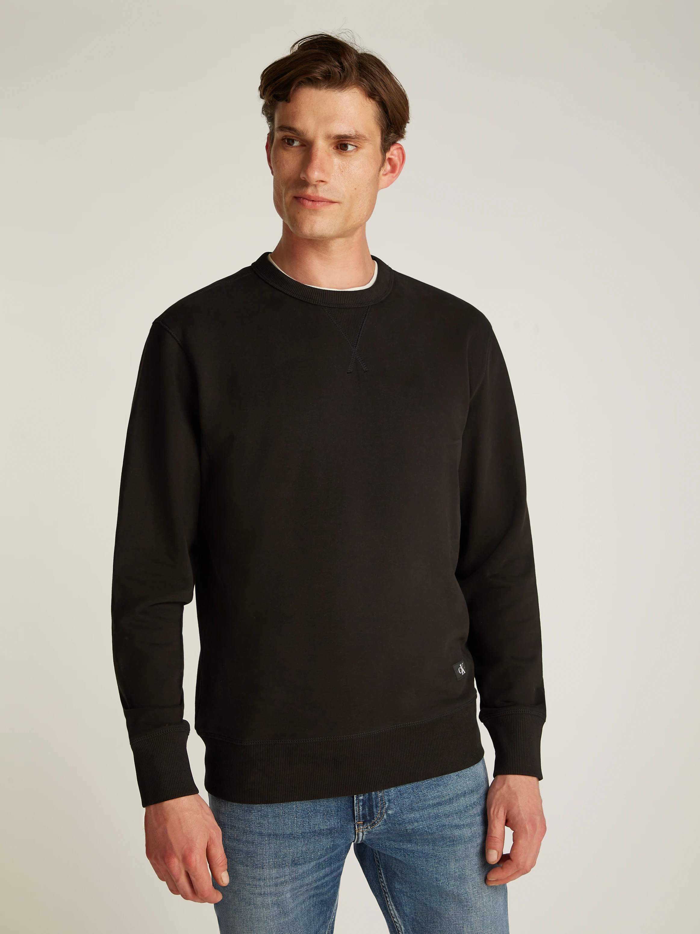 Calvin Klein Jeans Sweatshirt "WOVEN LABEL CREW NECK", Logostickerei günstig online kaufen