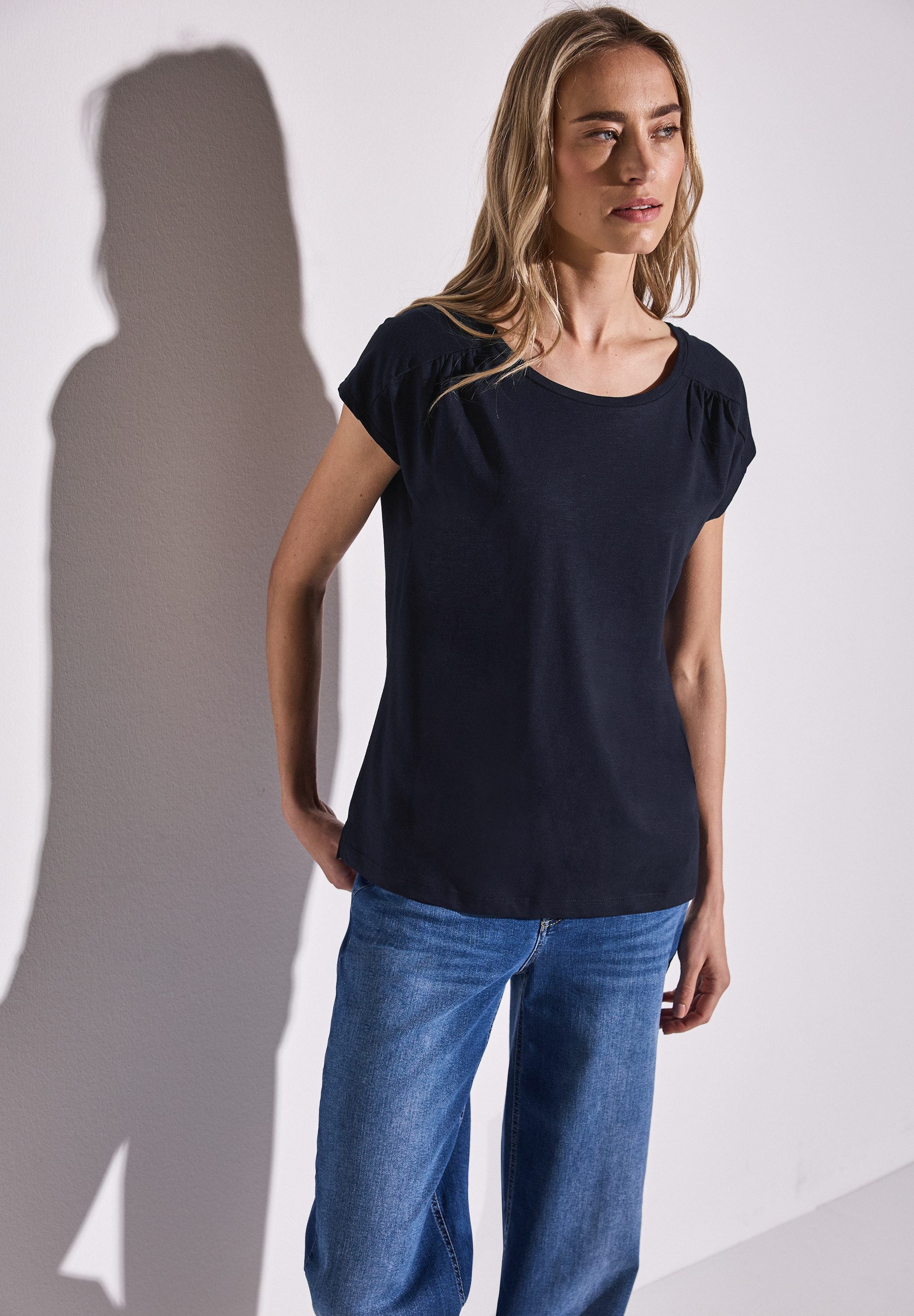 STREET ONE T-Shirt, mit Seitlichen Einschlitzen am Saum günstig online kaufen