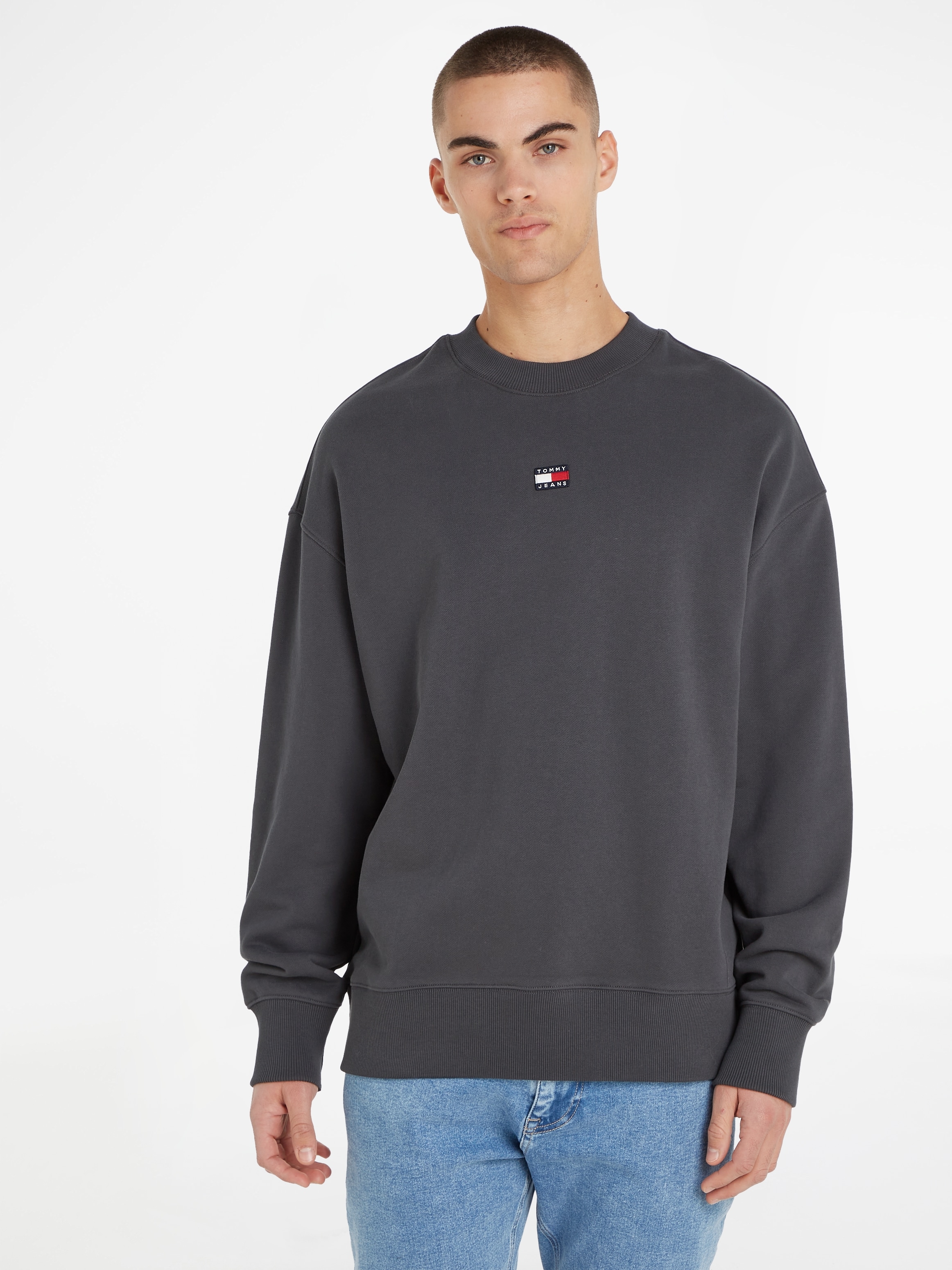 Tommy Jeans Sweatshirt "TJM RLX XS BADGE CREW", mit Tommy Jeans Stickerei günstig online kaufen