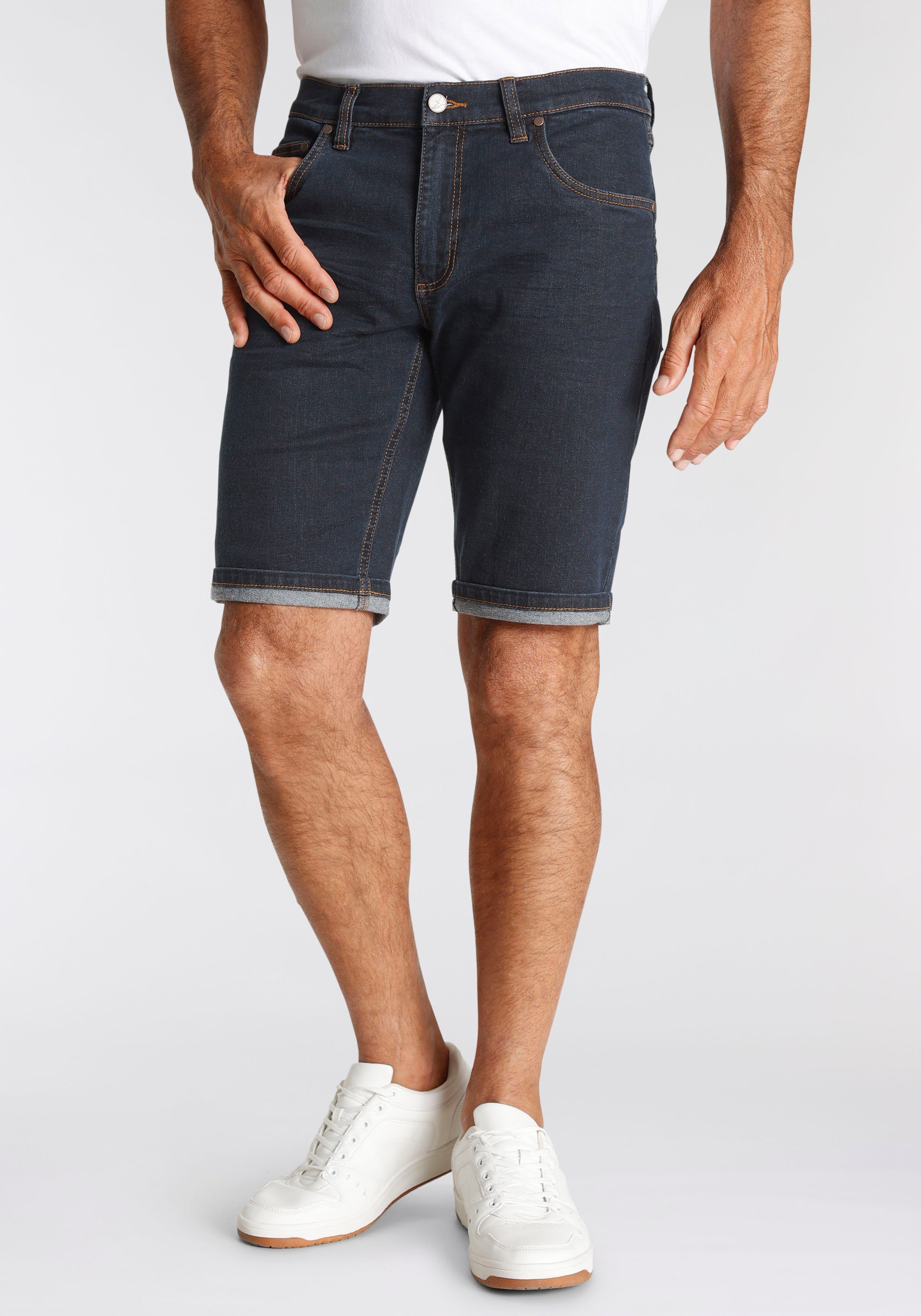 Arizona Jeansshorts gerader Schnitt, knieumspielende Länge, günstig online kaufen
