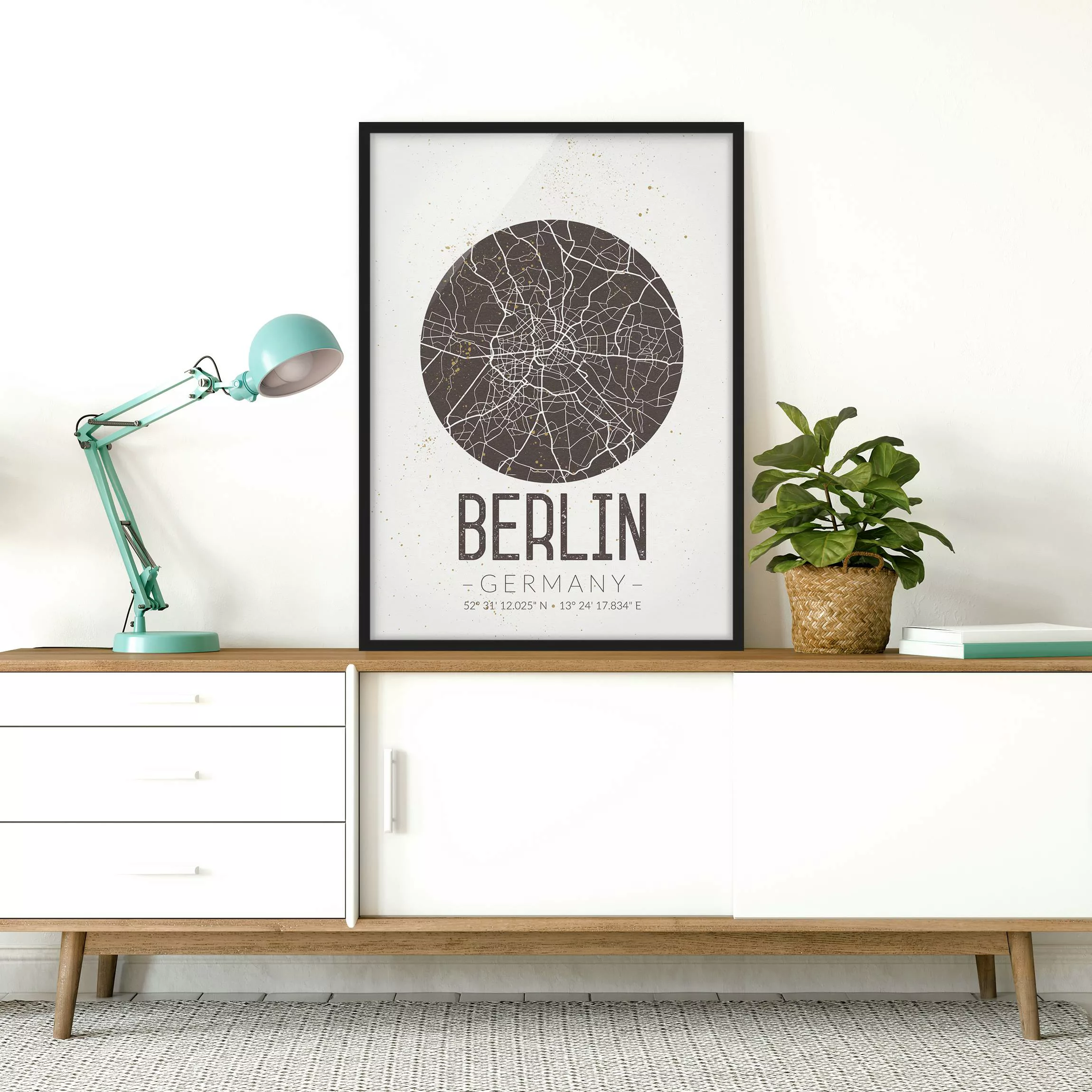 Bild mit Rahmen - Hochformat Stadtplan Berlin - Retro günstig online kaufen