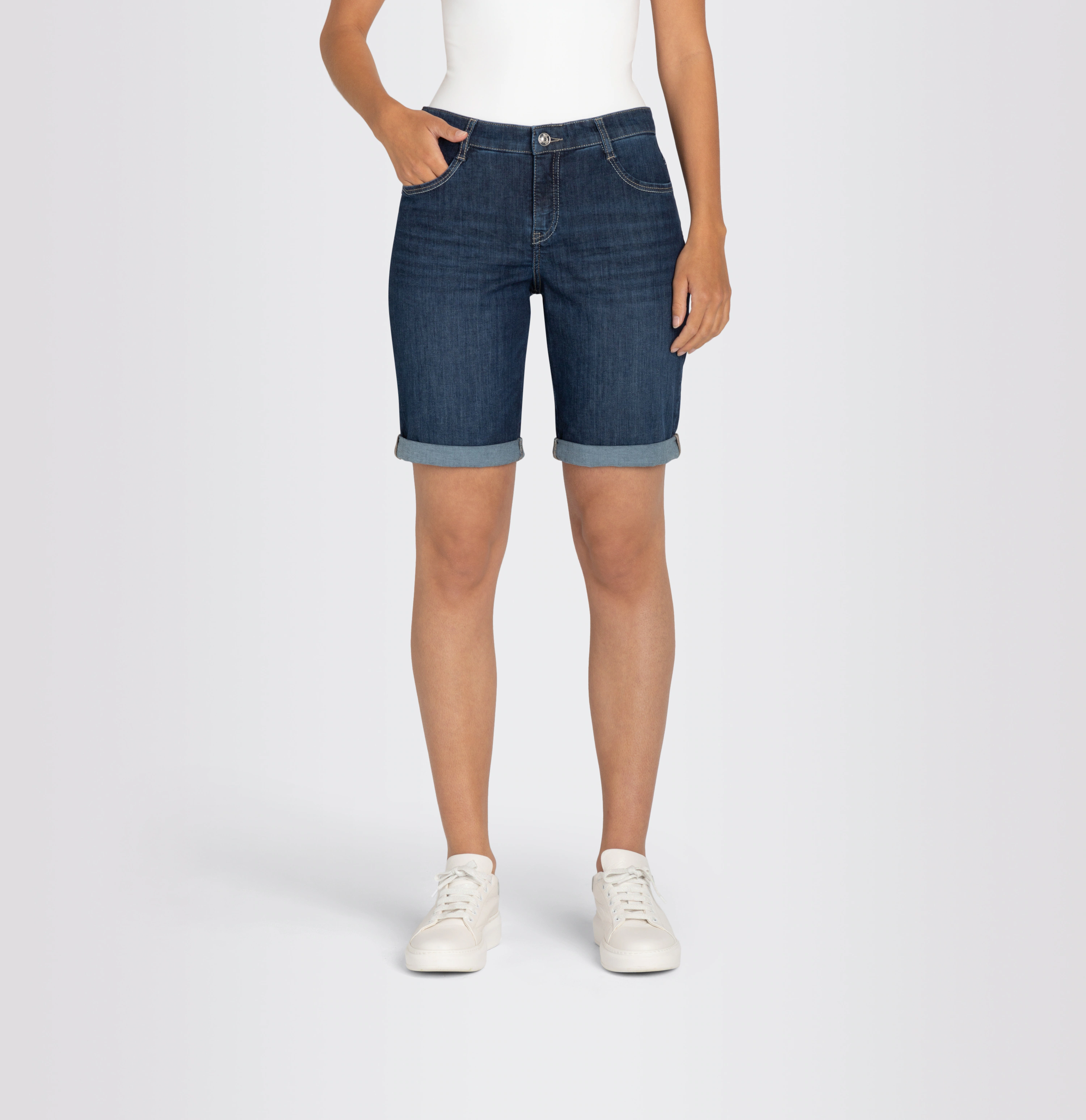 MAC Bermudas, aus sehr leichter, sommerlicher Qualität mit softem Griff günstig online kaufen