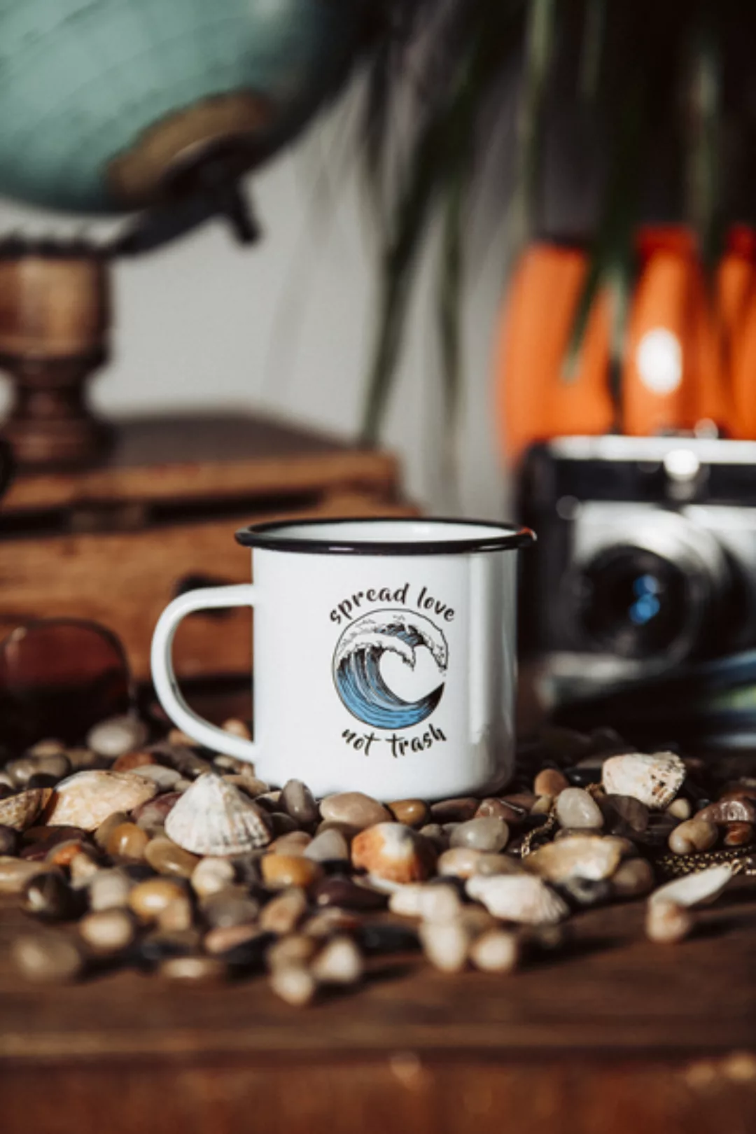 Spread Love Coffeemug / Emaille Becher günstig online kaufen