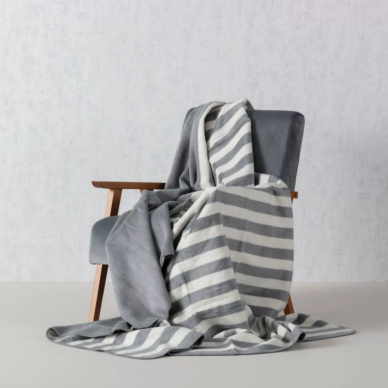 Kuscheldecke Cotton Cloud 150x200cm Gray Stripes, 150 x 200 cm günstig online kaufen