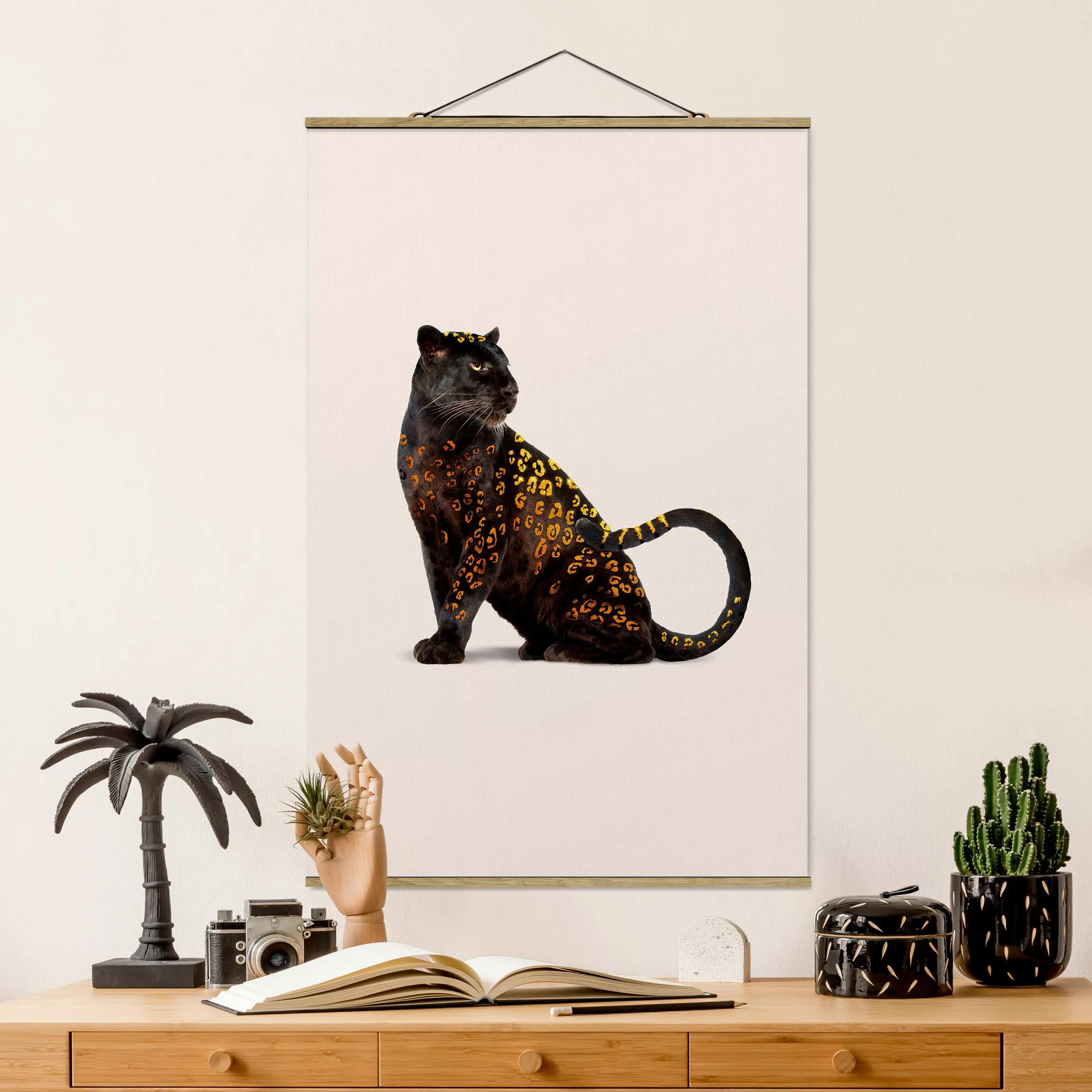 Stoffbild Tiere mit Posterleisten - Hochformat Goldener Panther günstig online kaufen