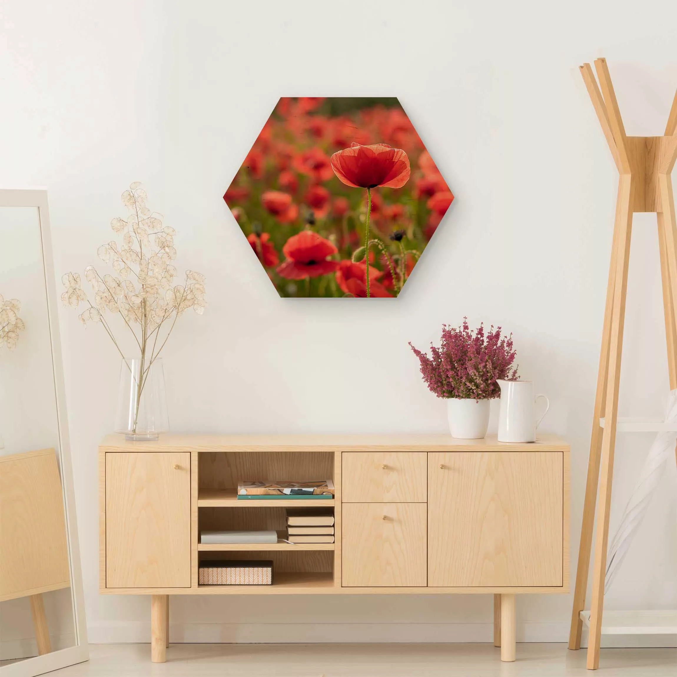 Hexagon-Holzbild Blumen Mohnfeld im Sonnenlicht günstig online kaufen