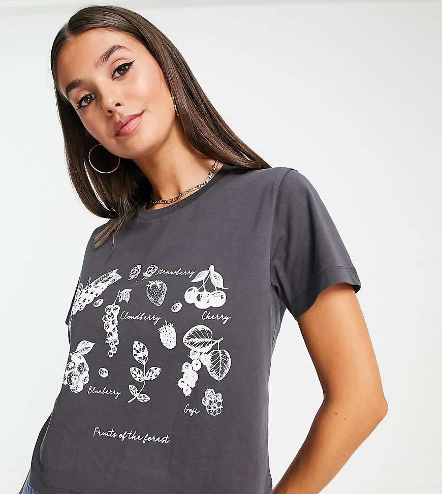 ASOS DESIGN Tall – Locker geschnittenes T-Shirt in Grau mit Beeren-Print günstig online kaufen