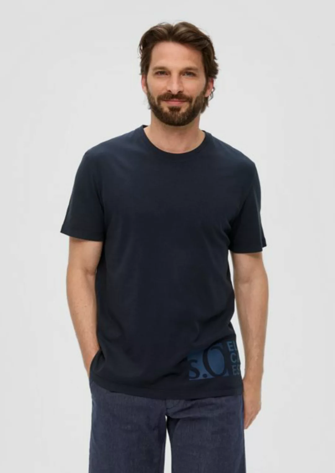 s.Oliver Kurzarmshirt T-Shirt mit Label-Print Garment Dye günstig online kaufen