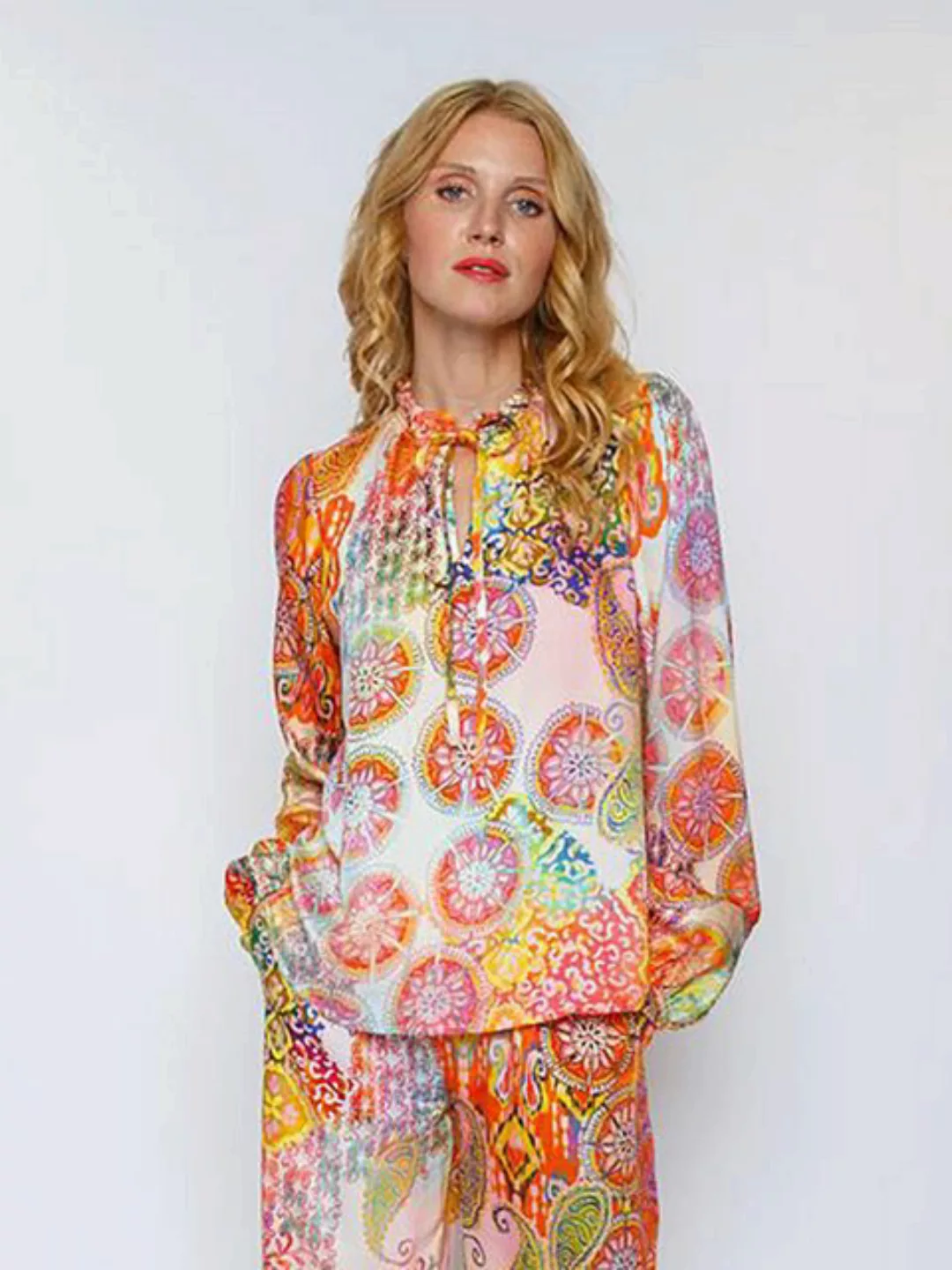 Emily Van Den Bergh Schlupfbluse Shirtbluse Multi Patch günstig online kaufen