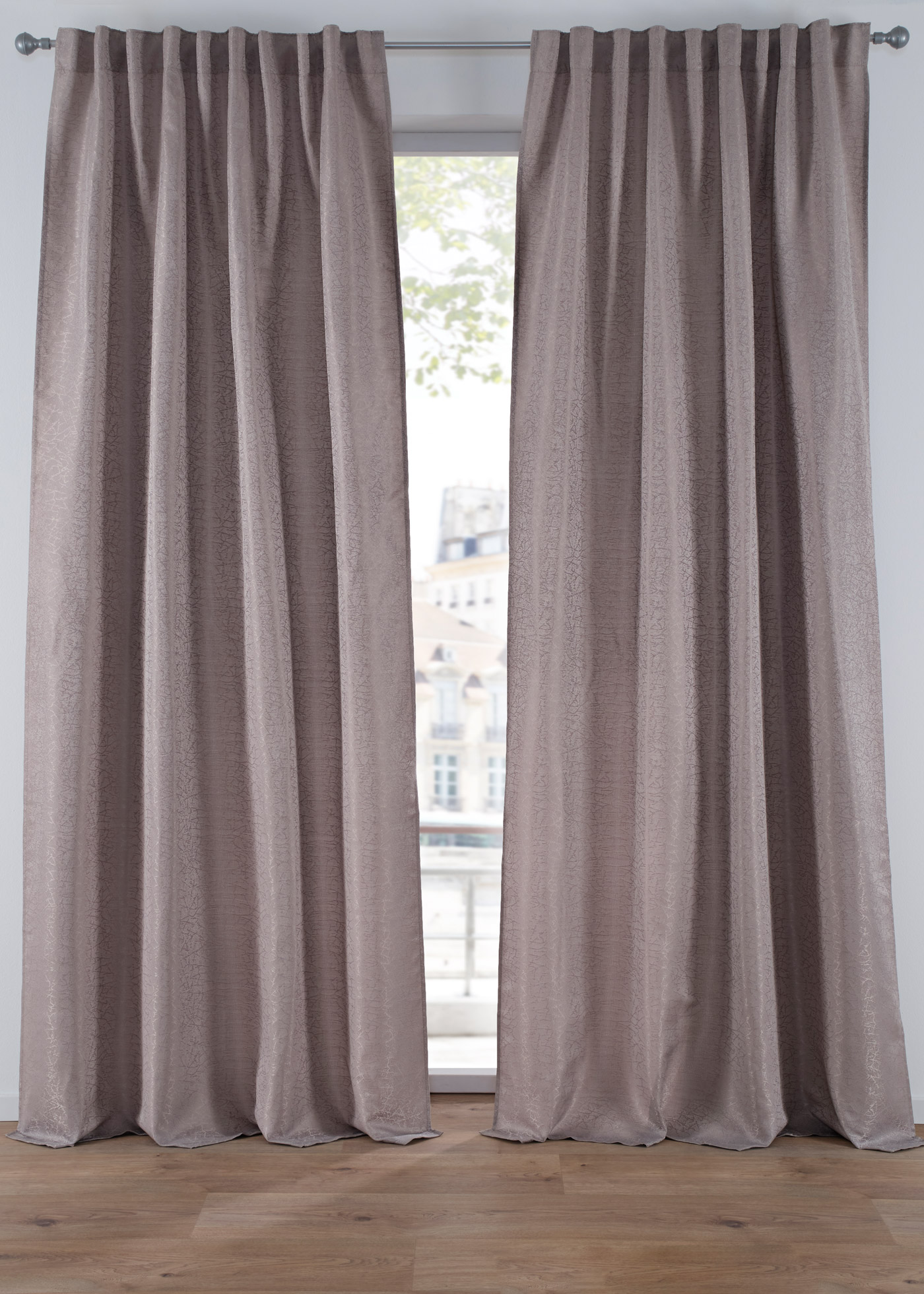 Dieser Vorhang einen leichten Glanz und ist elegant schlicht gehalten. günstig online kaufen