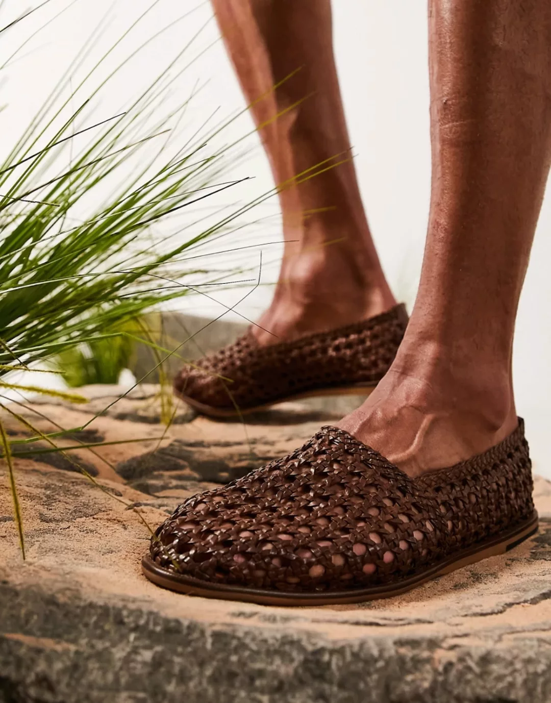 ASOS DESIGN – Loafer aus gewebtem Leder in Hellbraun günstig online kaufen